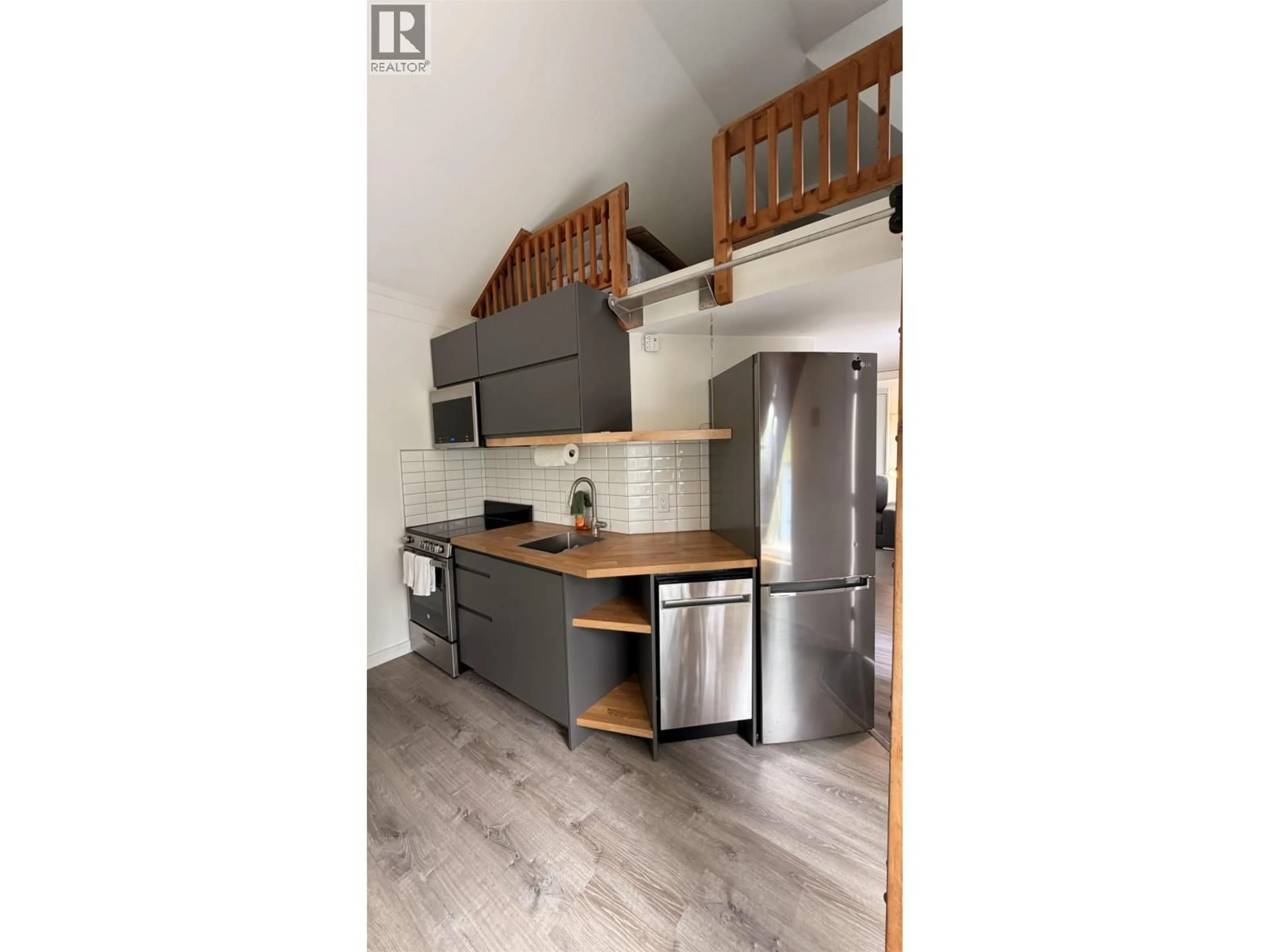 Open concept kitchen, unknown for 5 - 2138 SARAJEVO DRIVE, Whistler British Columbia V8E0B5