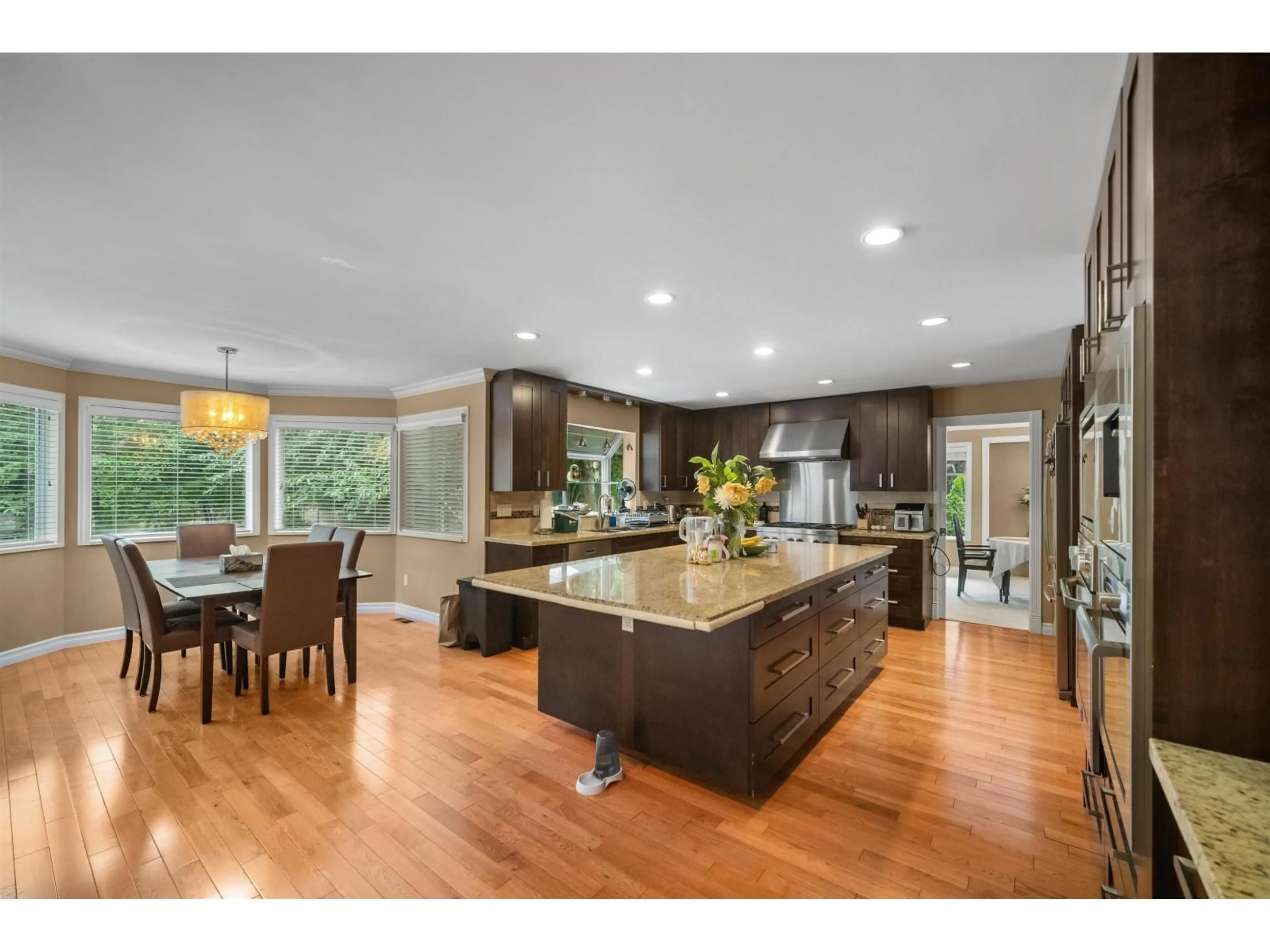 Open concept kitchen, unknown for 5686 125A STREET, Surrey British Columbia V3X3G8