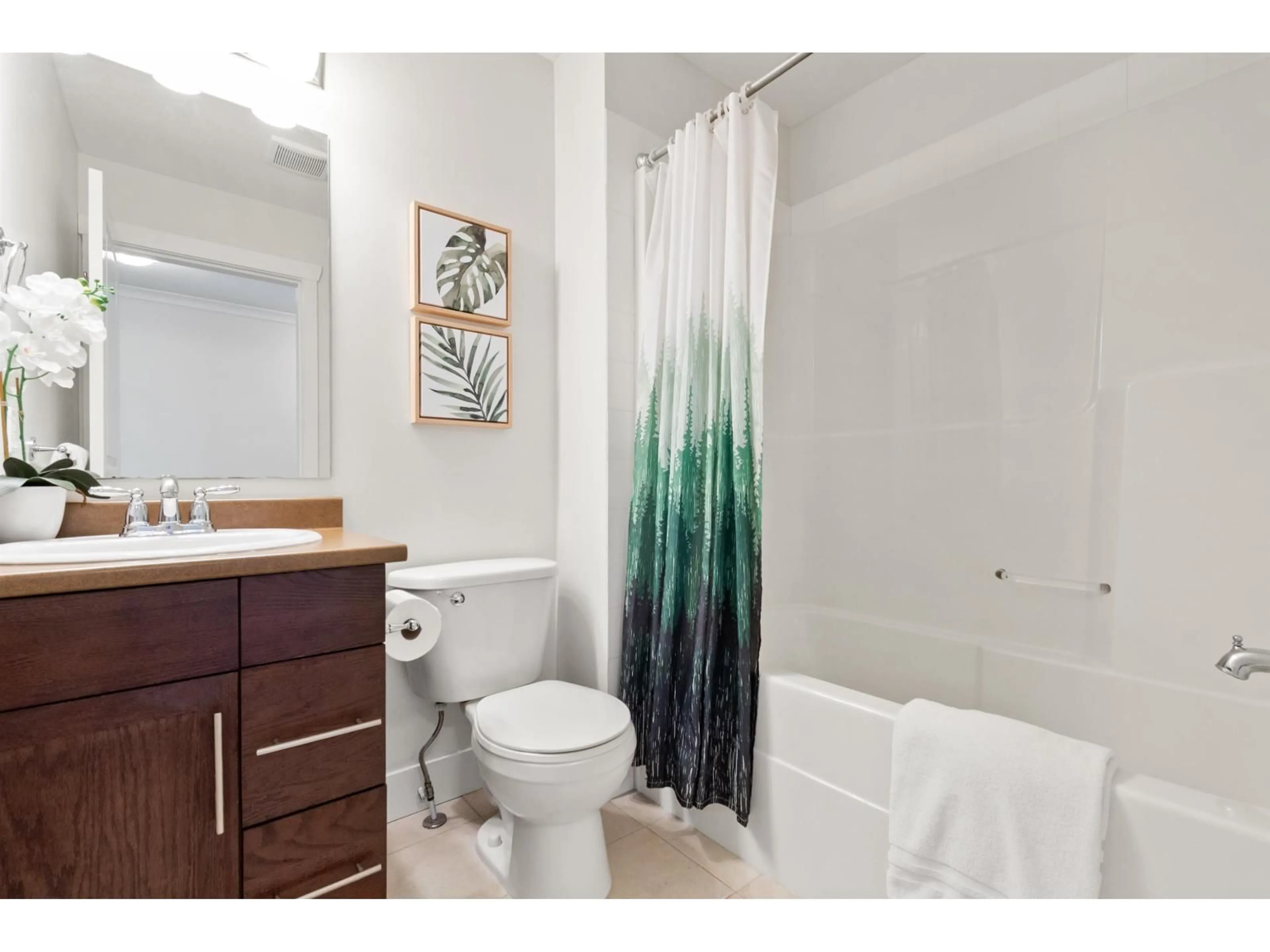 Standard bathroom, unknown for 7 - 5805 SAPPERS WAY, Chilliwack British Columbia V2R0L7