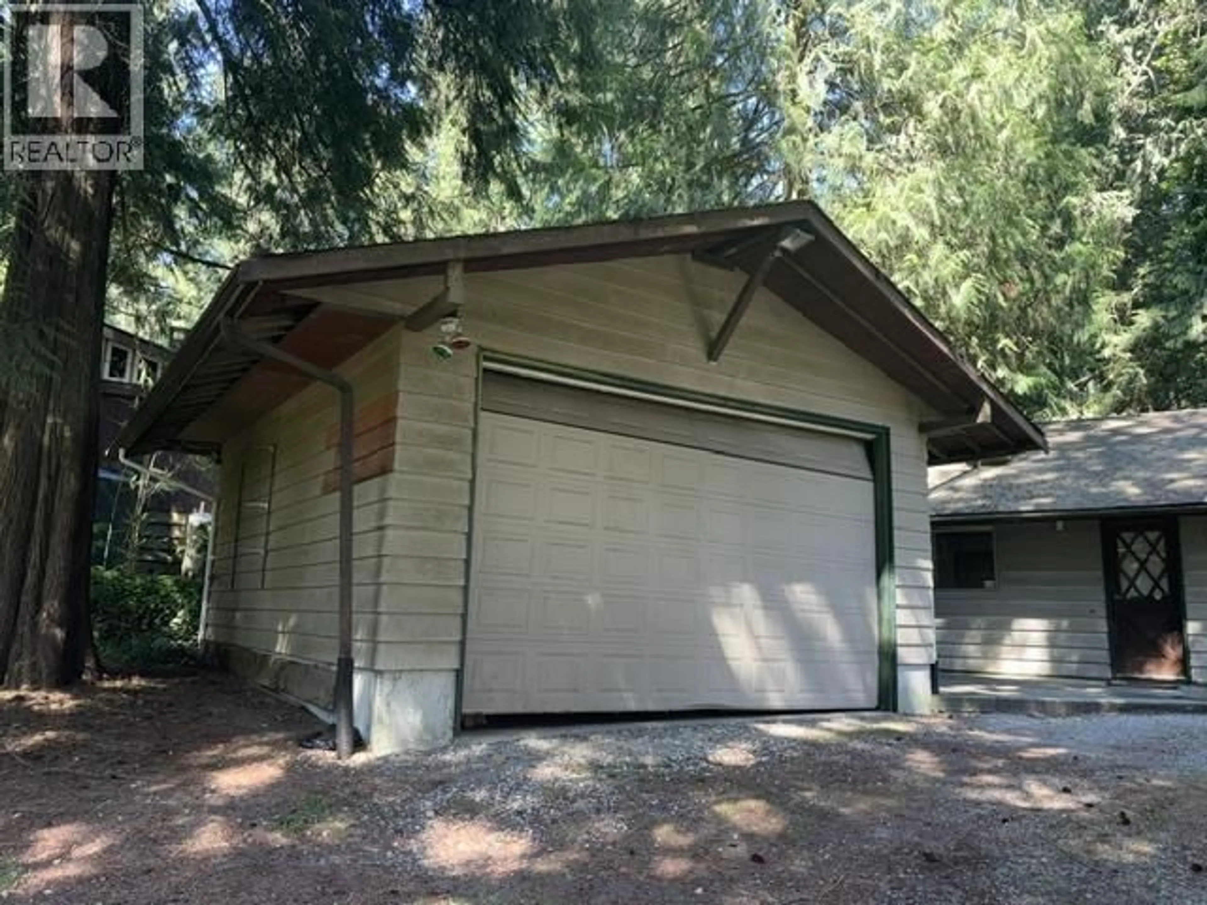 Indoor garage for 14202 MARC ROAD, Maple Ridge British Columbia V4R2G5