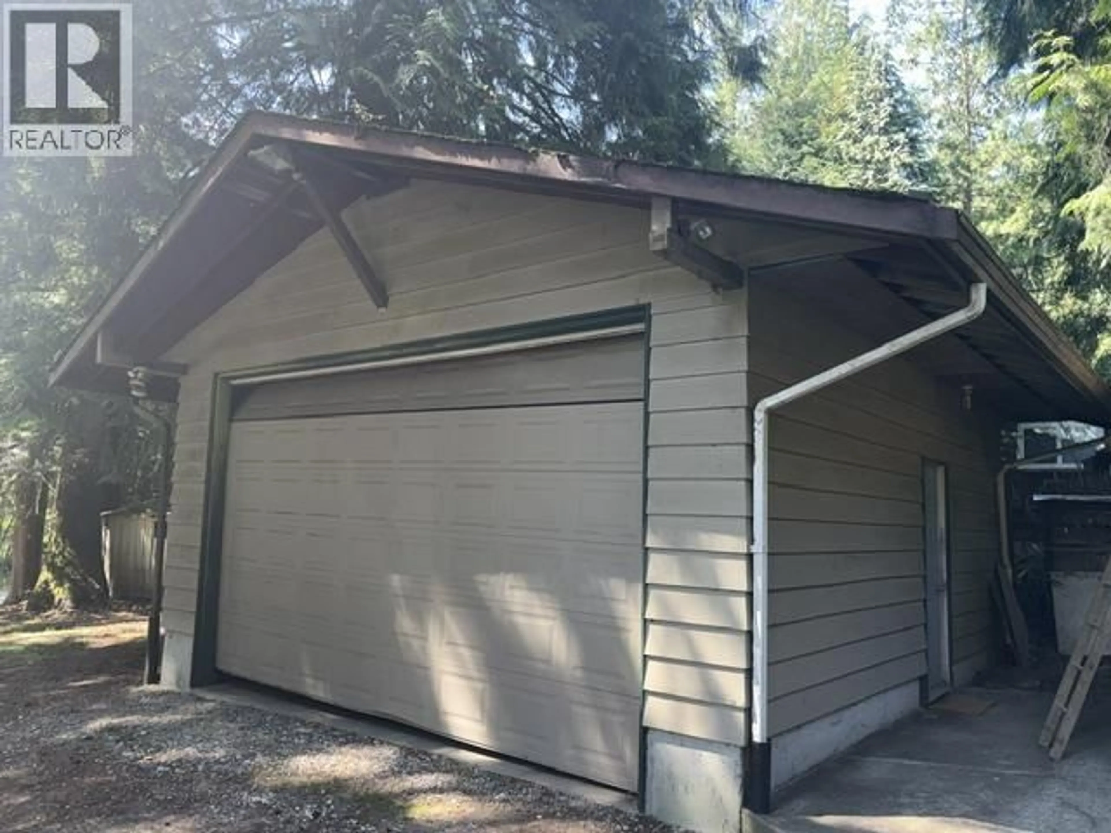 Indoor garage for 14202 MARC ROAD, Maple Ridge British Columbia V4R2G5