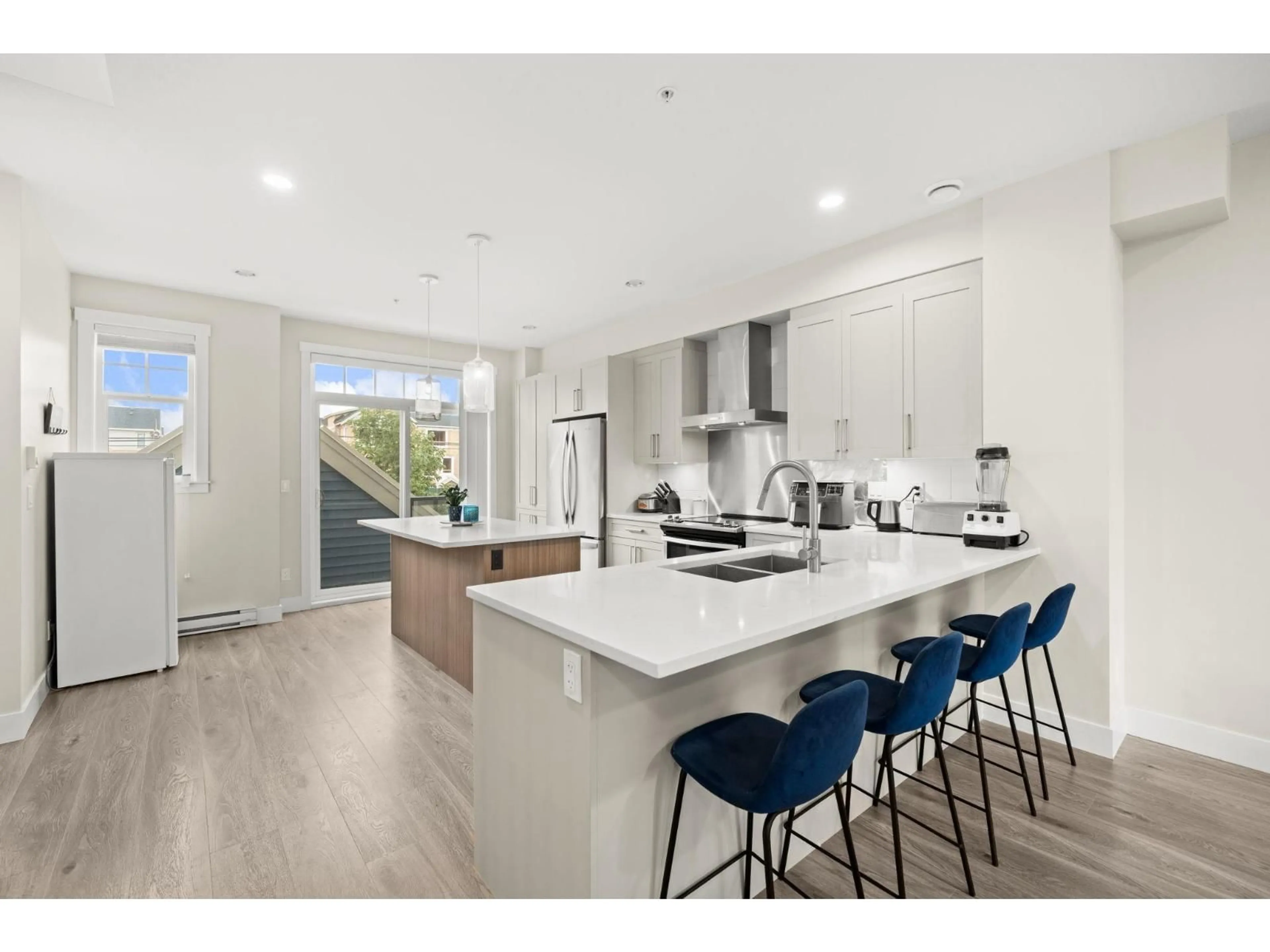 Open concept kitchen, unknown for 148 - 20498 82 AVENUE, Langley British Columbia V2Y0V1