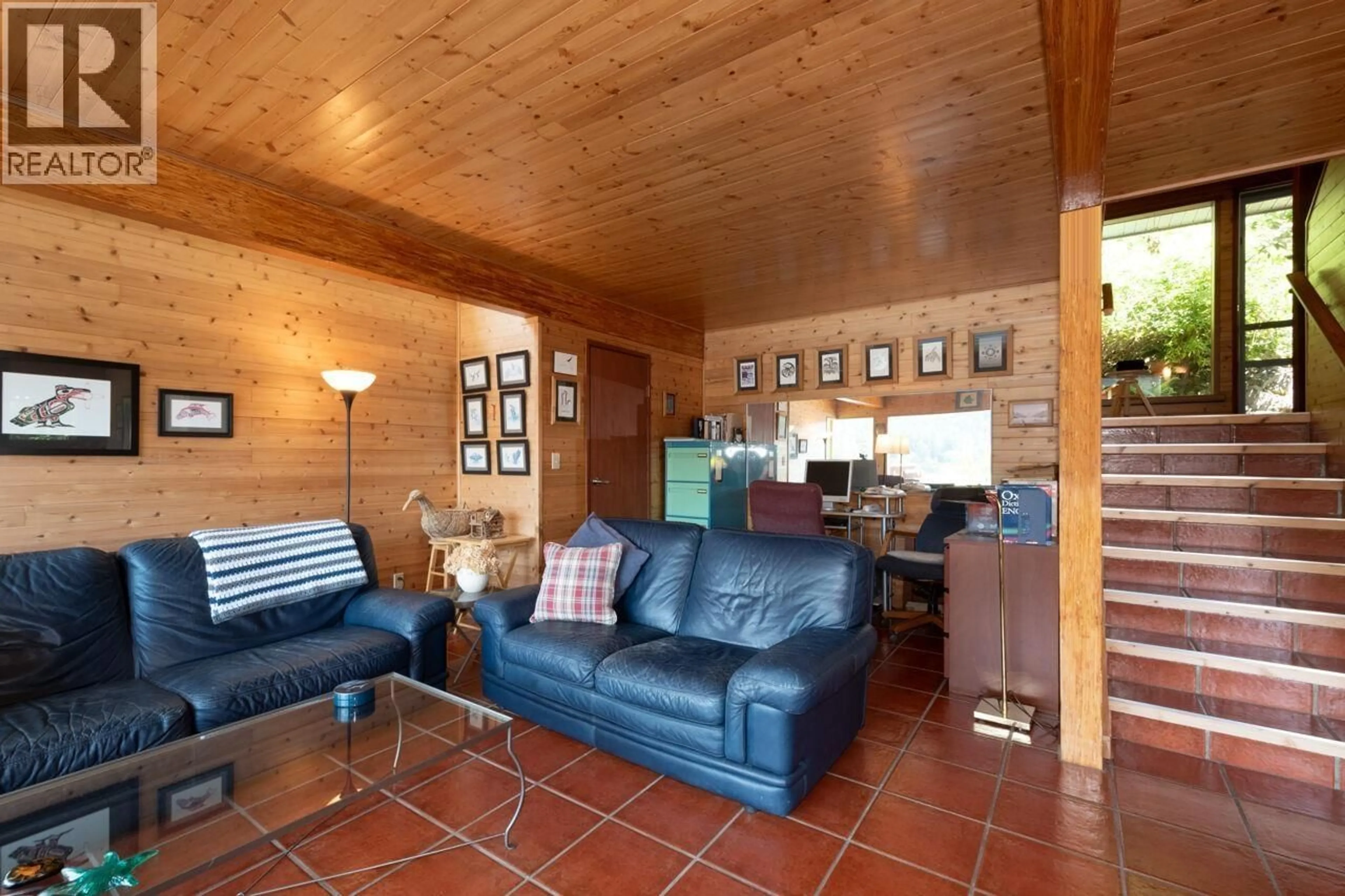 Living room with furniture, unknown for 345 DAVID ROAD, Bowen Island British Columbia V0N1G1