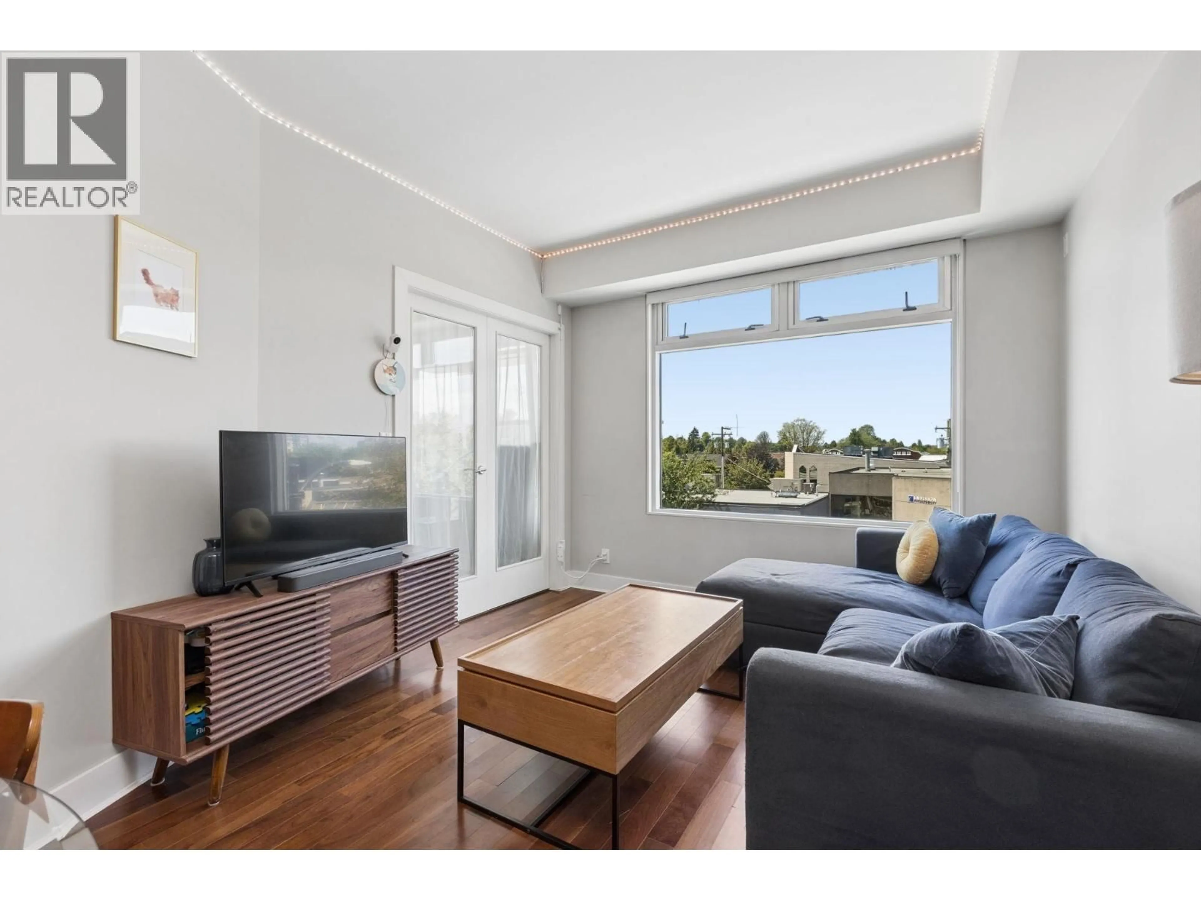 A pic of a room for 303 - 1477 15TH AVENUE, Vancouver British Columbia V6H1S4