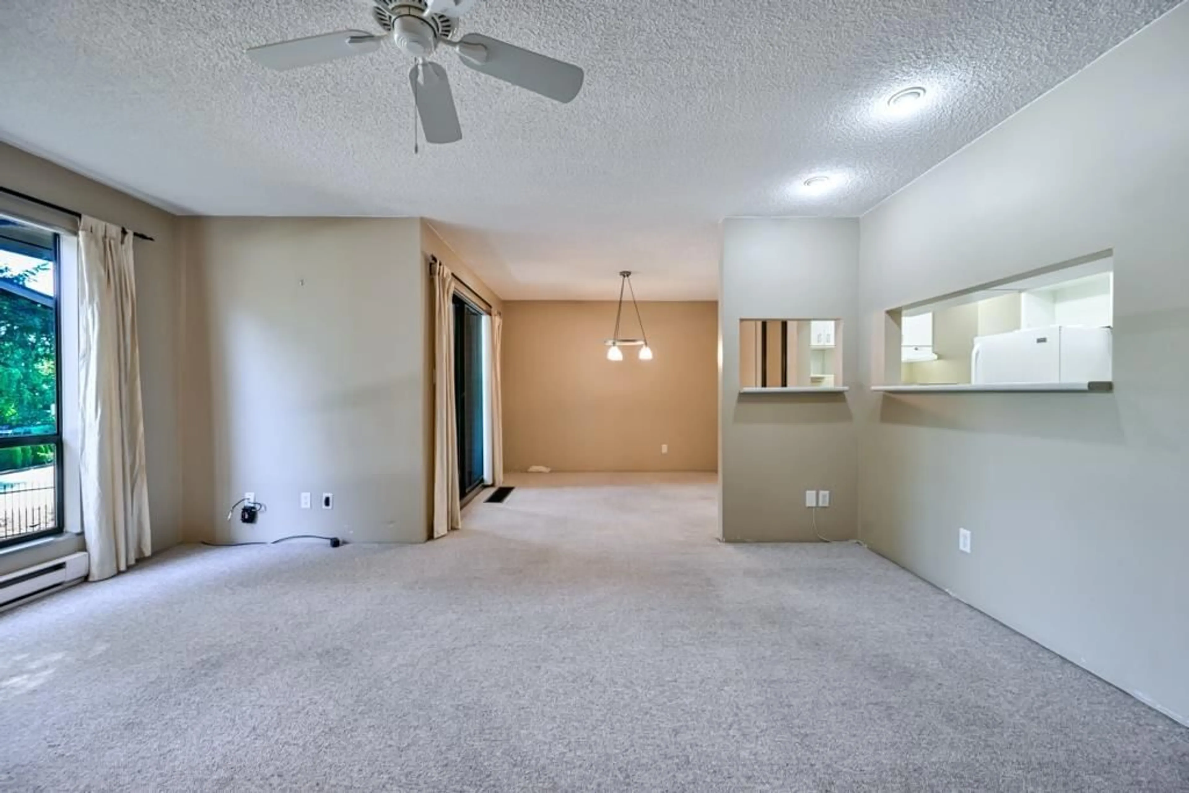 A pic of a room for 10509 HOLLY PARK LANE LANE, Surrey British Columbia V3R6X8