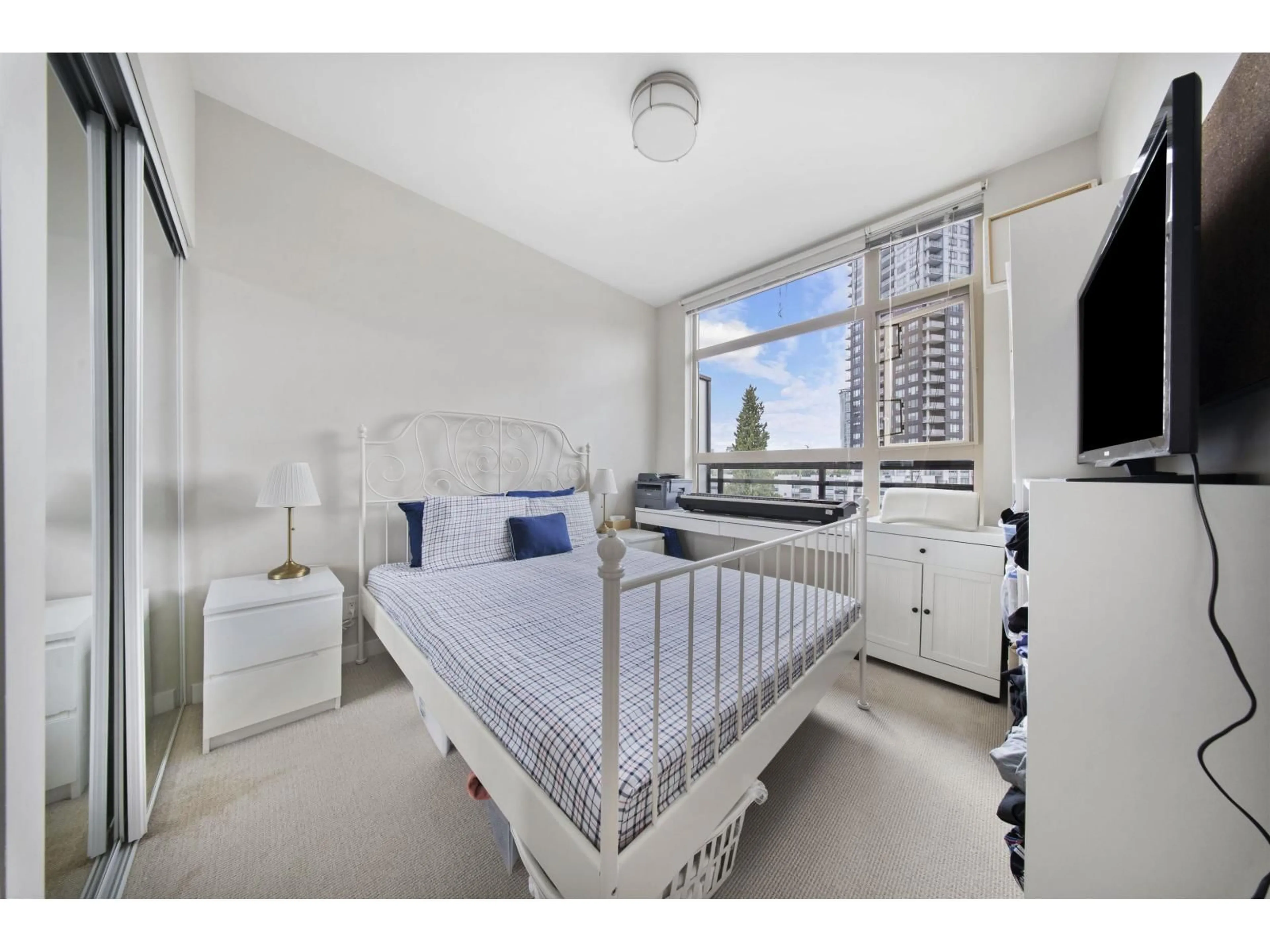 Bedroom with bed, unknown for 412 - 13228 OLD YALE ROAD, Surrey British Columbia V3T0K3