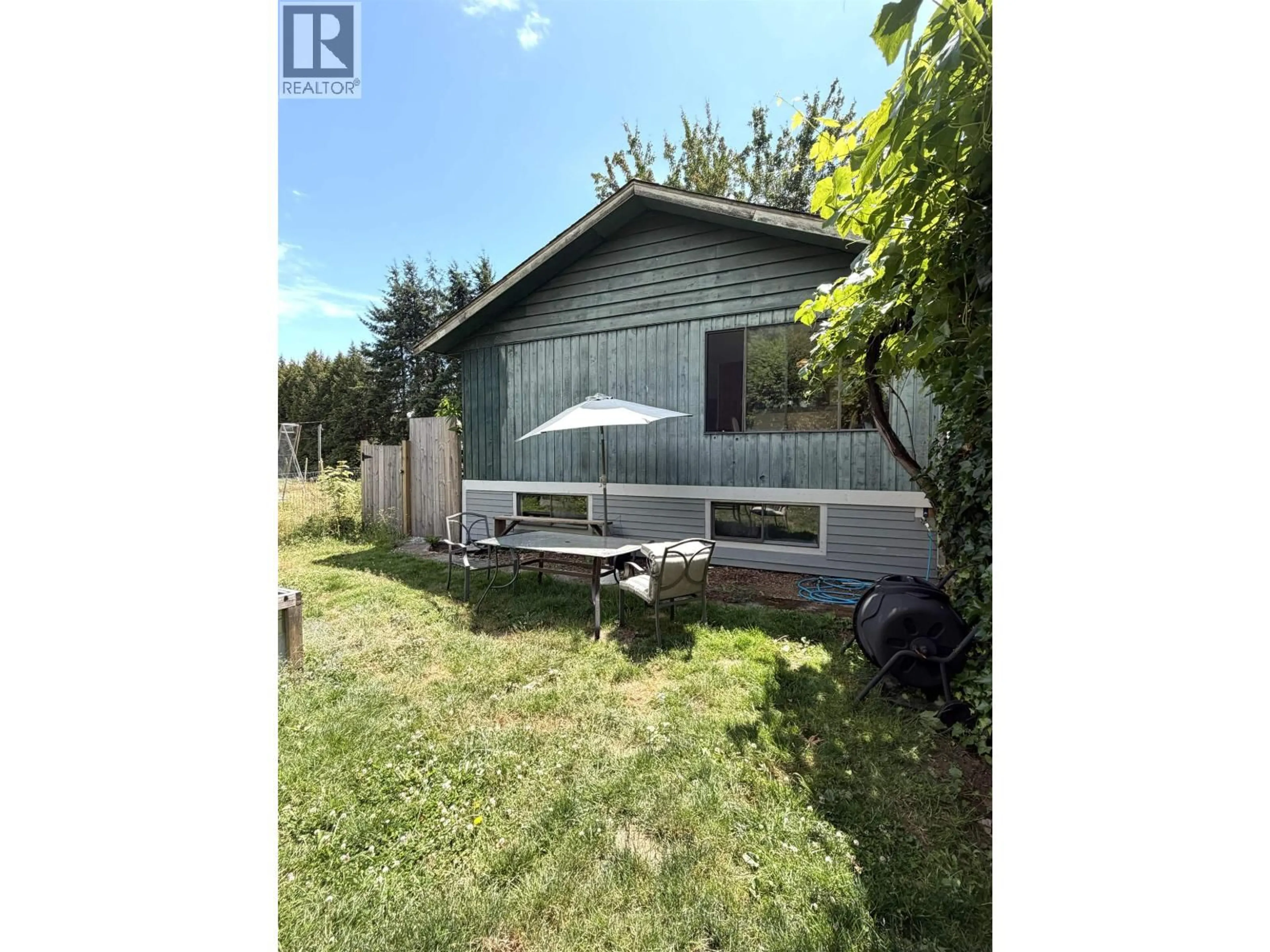 Shed for 988 CEMETERY ROAD, Gibsons British Columbia V0N1V7
