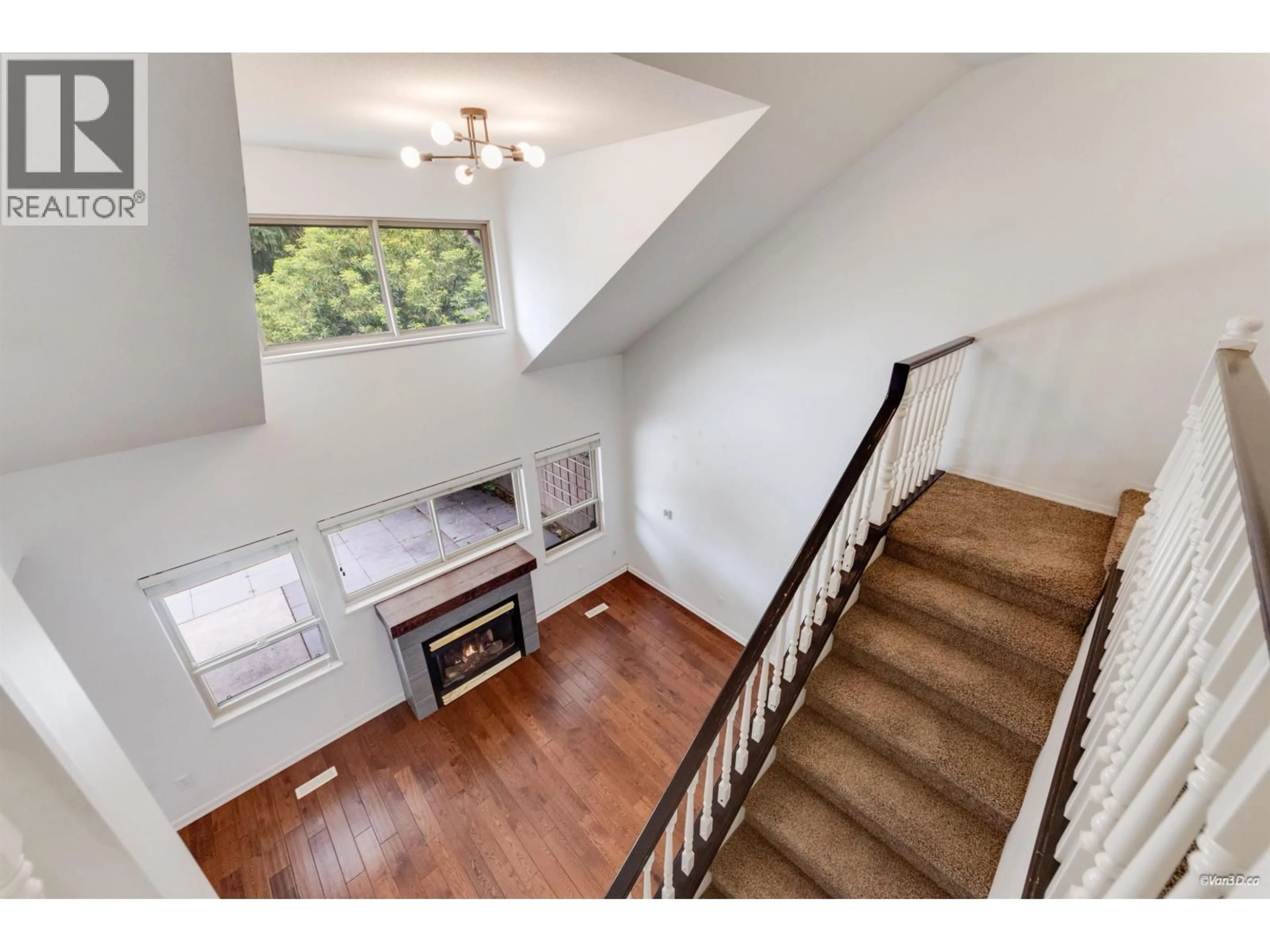 Unknown for 15 - 11860 210 STREET, Maple Ridge British Columbia V2X8A3