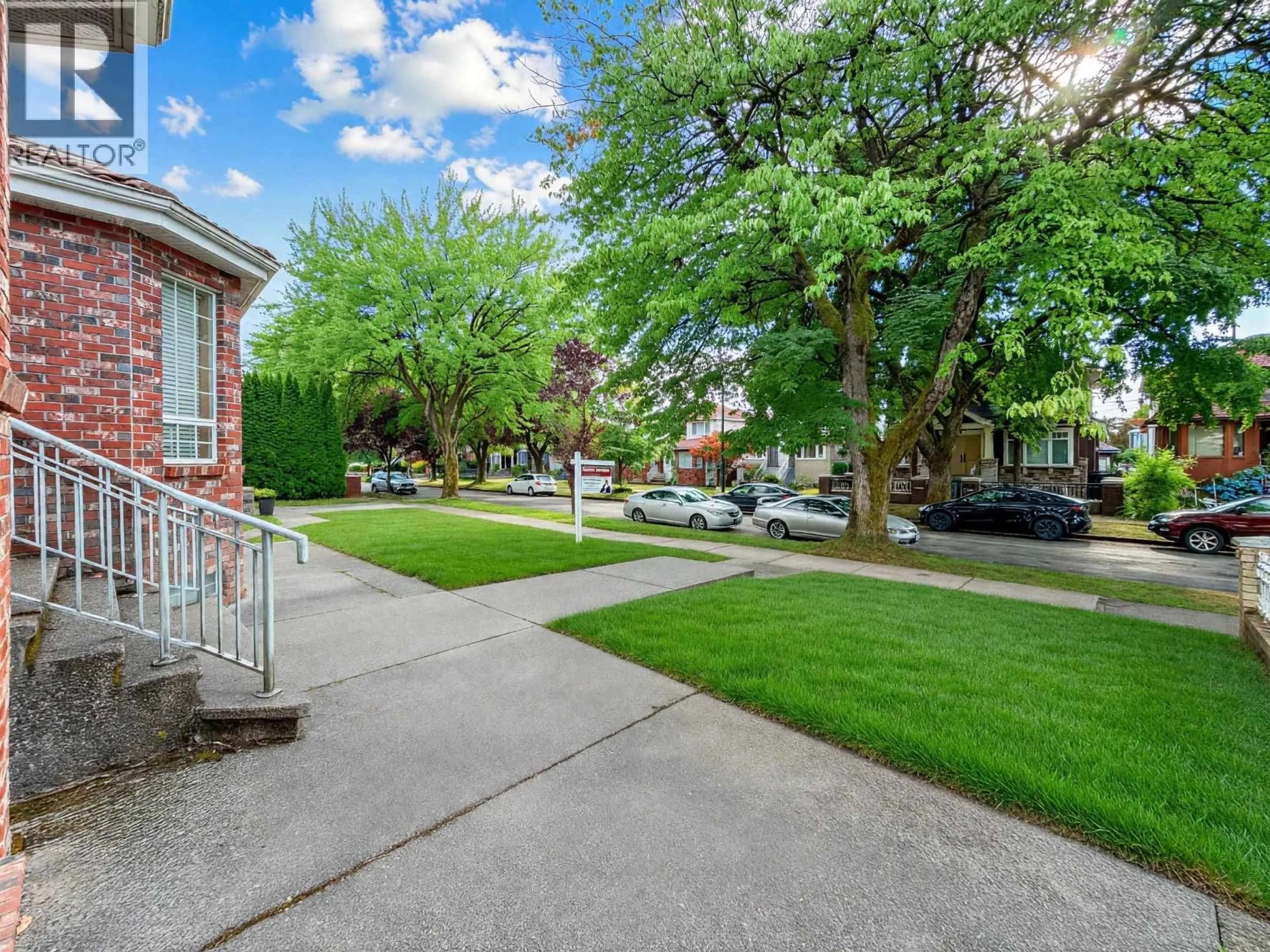 Patio, street for 6332 BROOKS STREET, Vancouver British Columbia V5S3J4