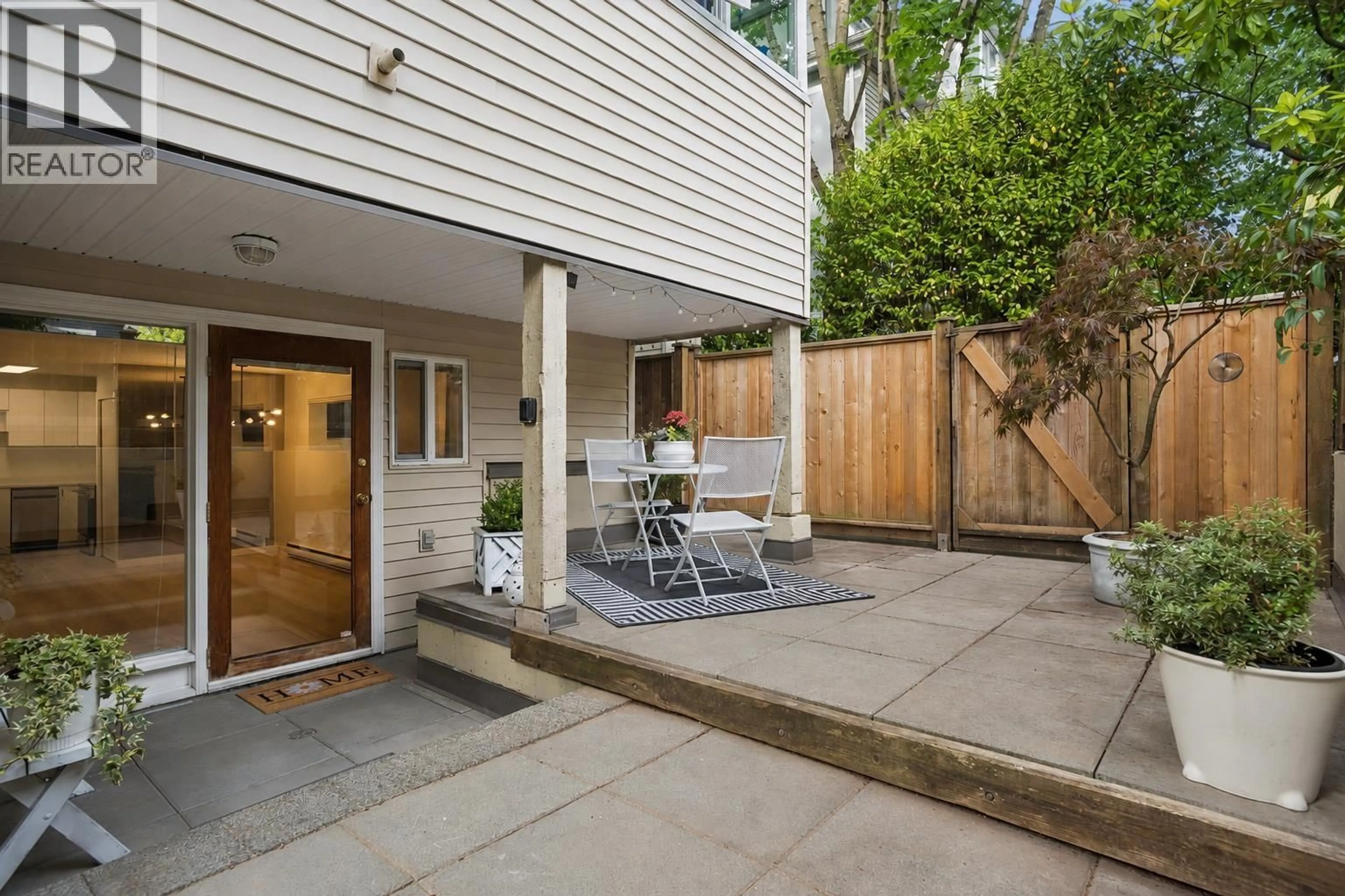 Patio, street for 3 - 3250 4TH AVENUE, Vancouver British Columbia V6K1R9