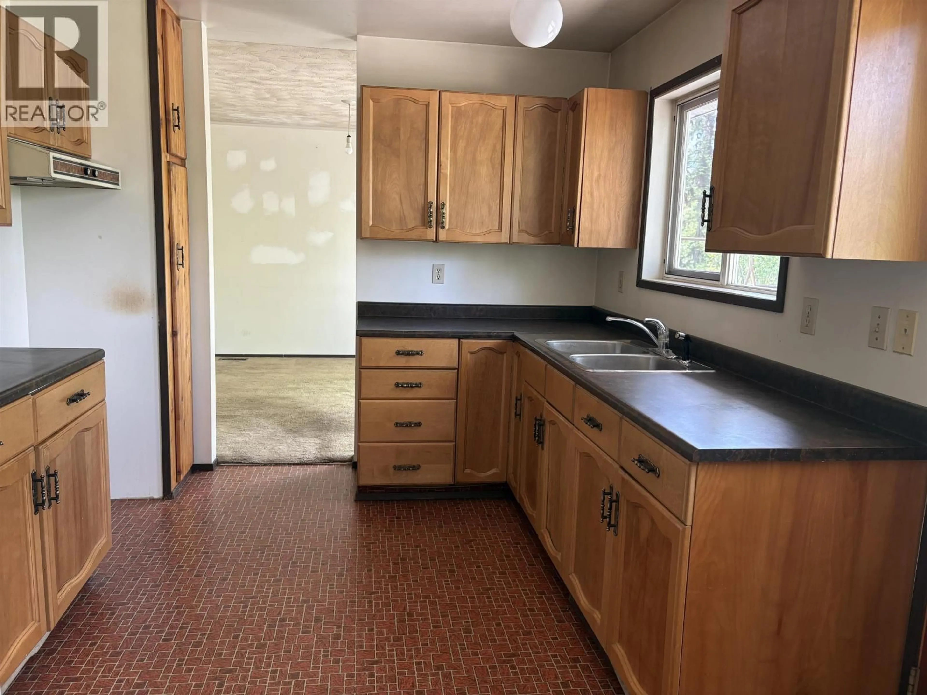 Standard kitchen, ceramic/tile floor for 10640 MAURAEN DRIVE, Prince George British Columbia V2N5B8