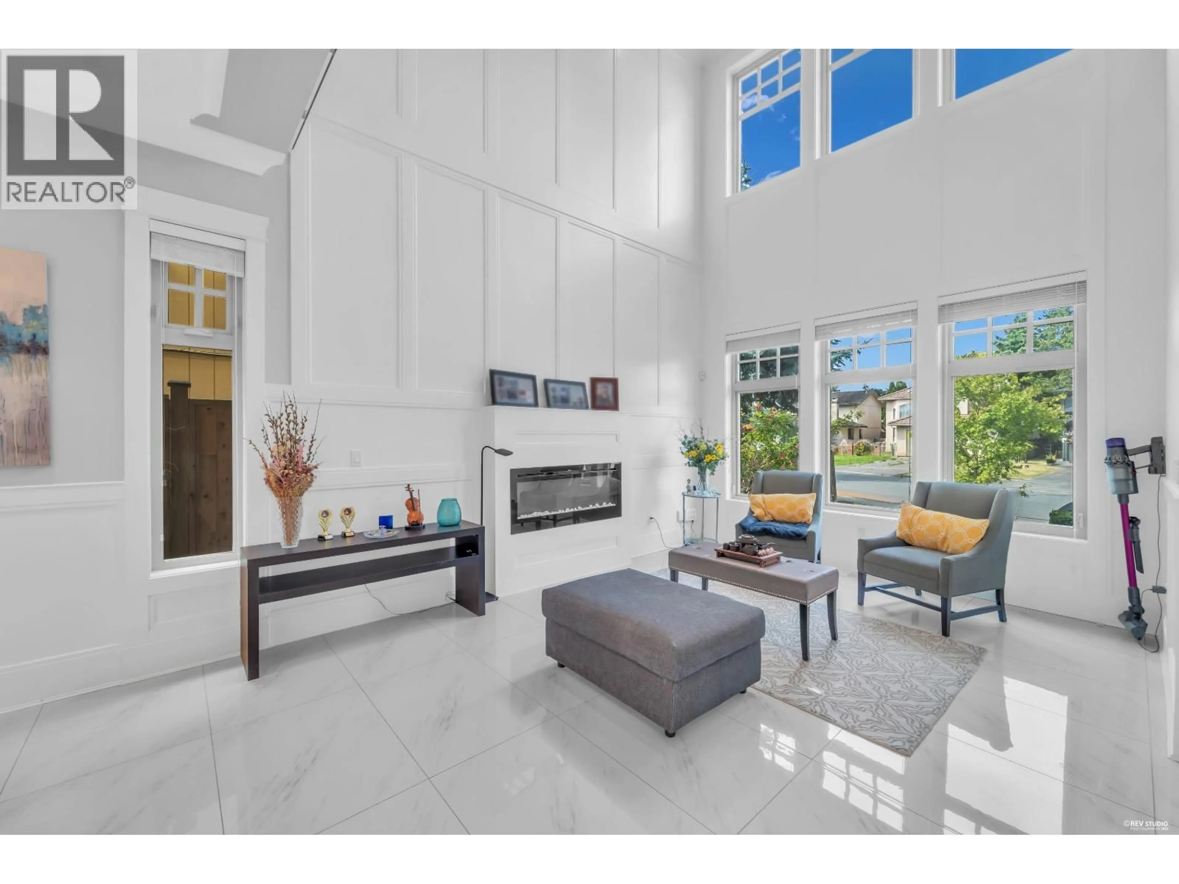Living room with furniture, ceramic/tile floor for 6428 SWIFT AVENUE, Richmond British Columbia V7E4H1