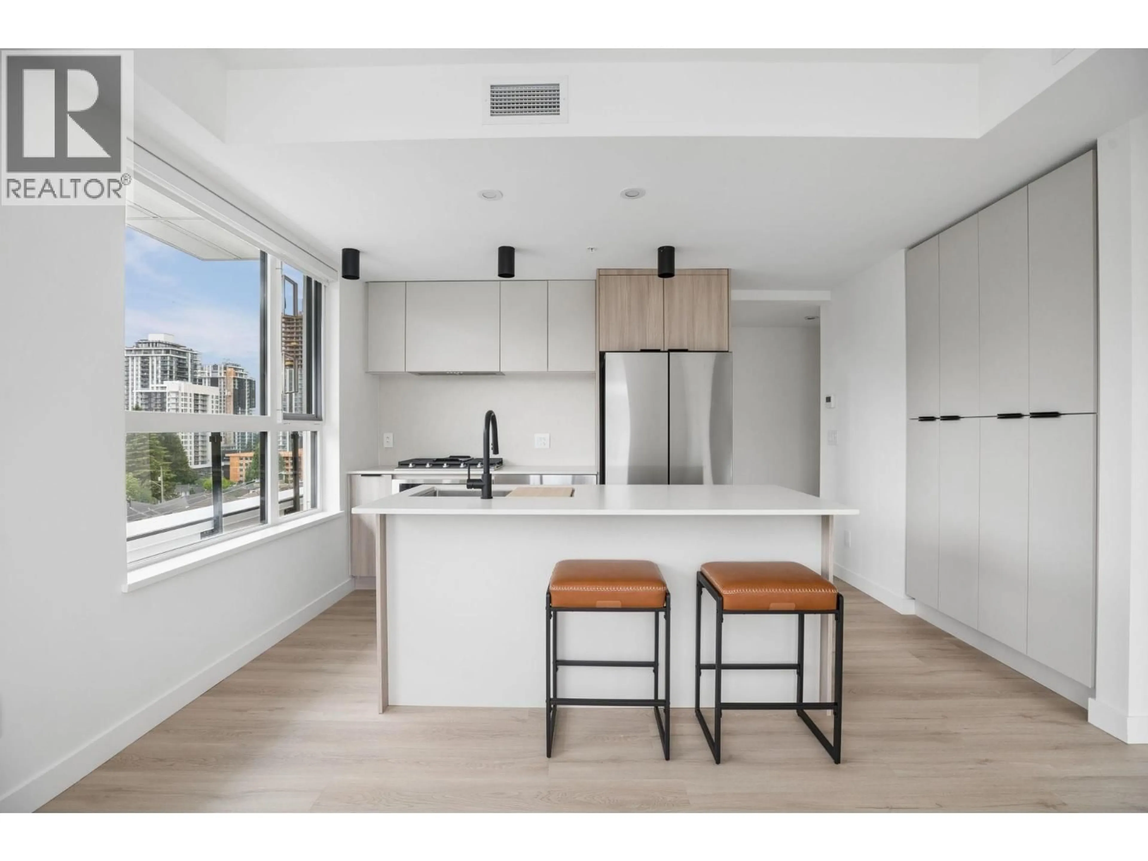 Open concept kitchen, unknown for 513 - 623 KEMSLEY AVENUE, Coquitlam British Columbia V3J0L8