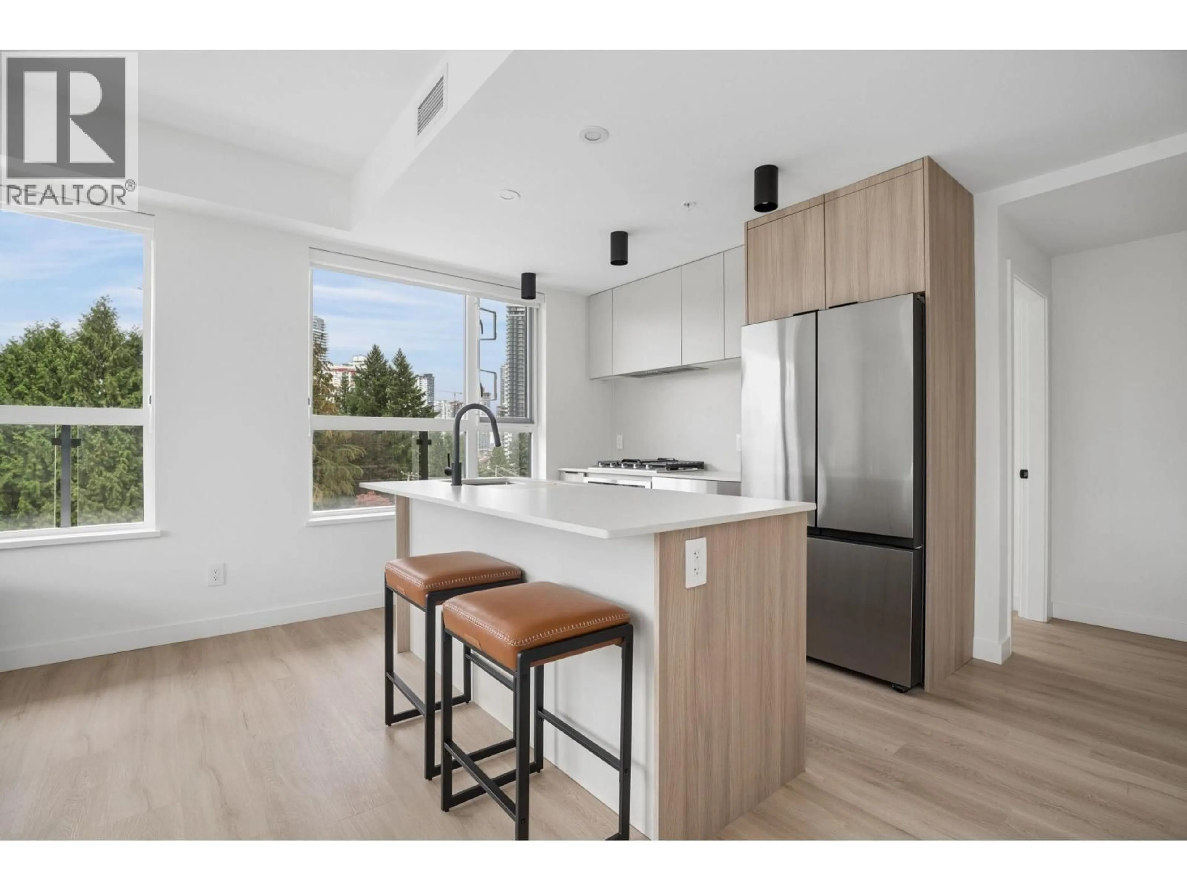 Open concept kitchen, unknown for 513 - 623 KEMSLEY AVENUE, Coquitlam British Columbia V3J0L8