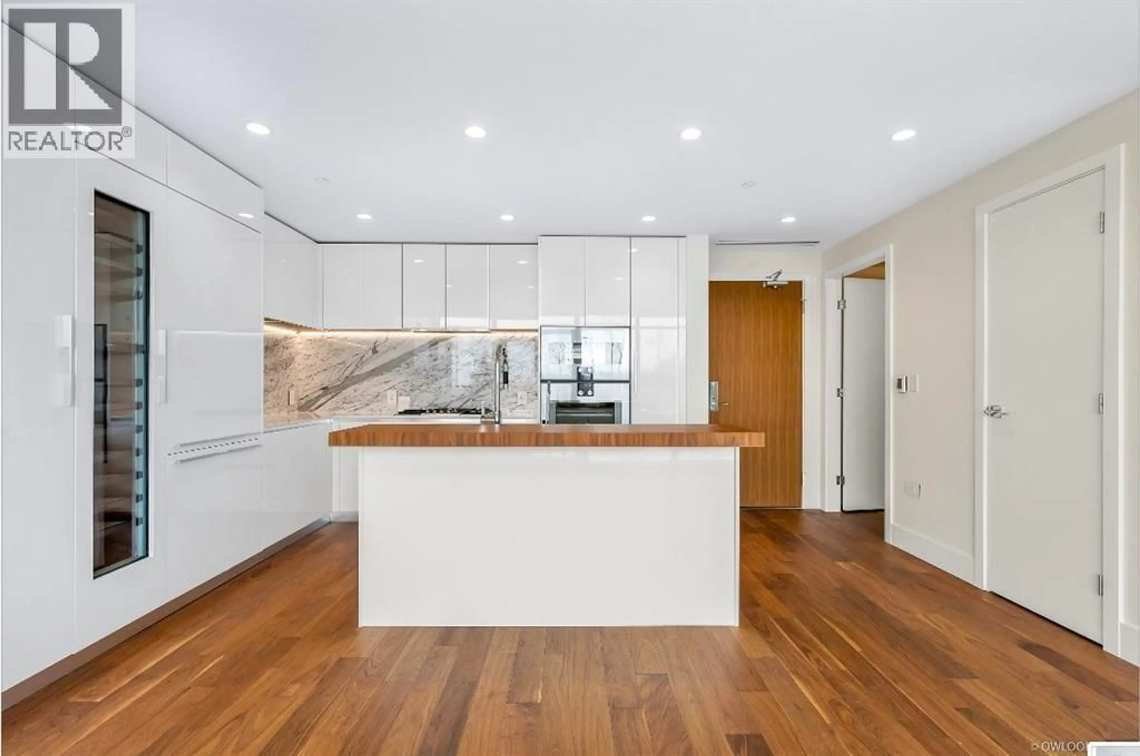 Contemporary kitchen, unknown for 505/506 - 375 59TH AVENUE, Vancouver British Columbia V5X0J4