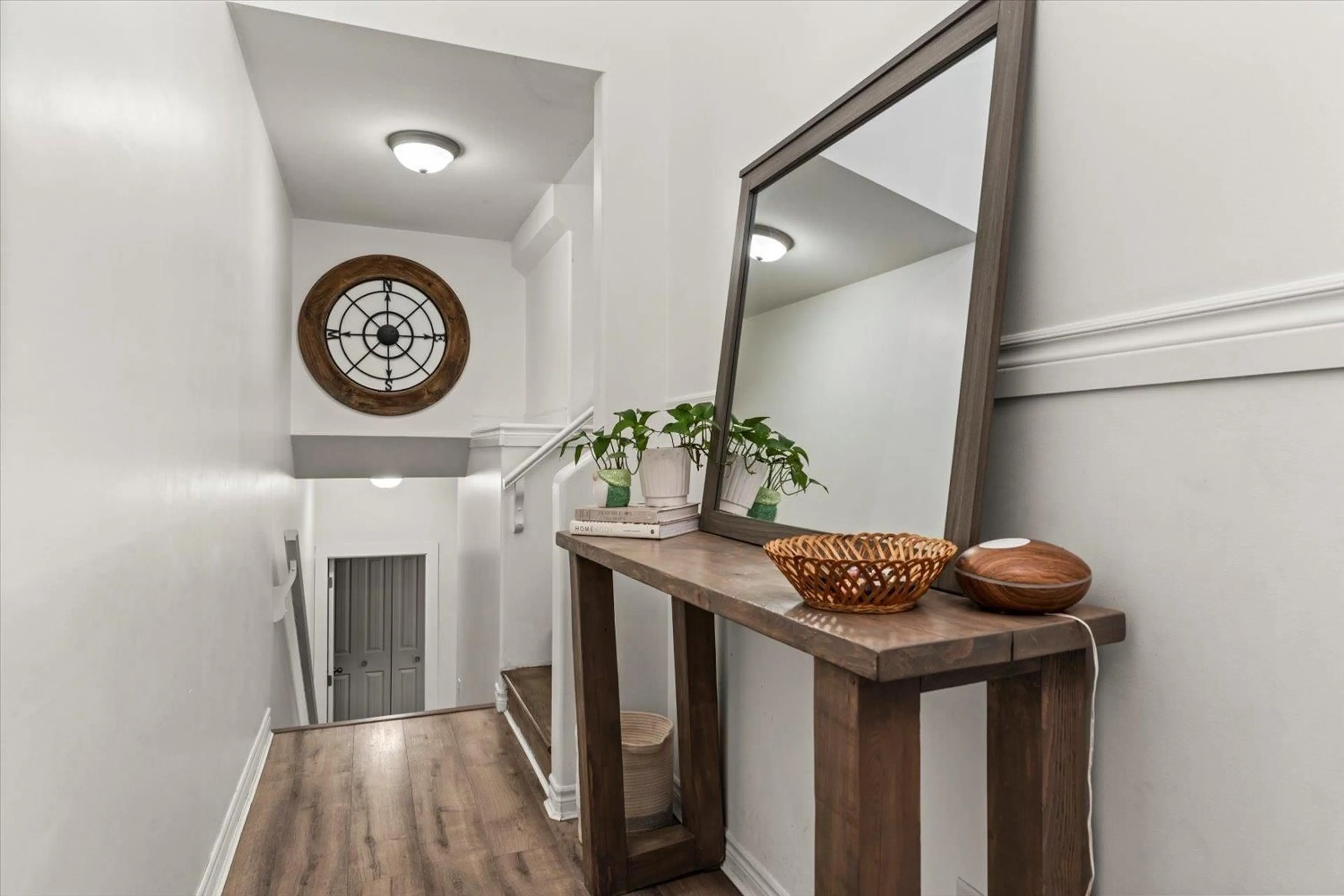 Indoor entryway for 85 - 8881 WALTERS STREET, Chilliwack British Columbia V2P8E9