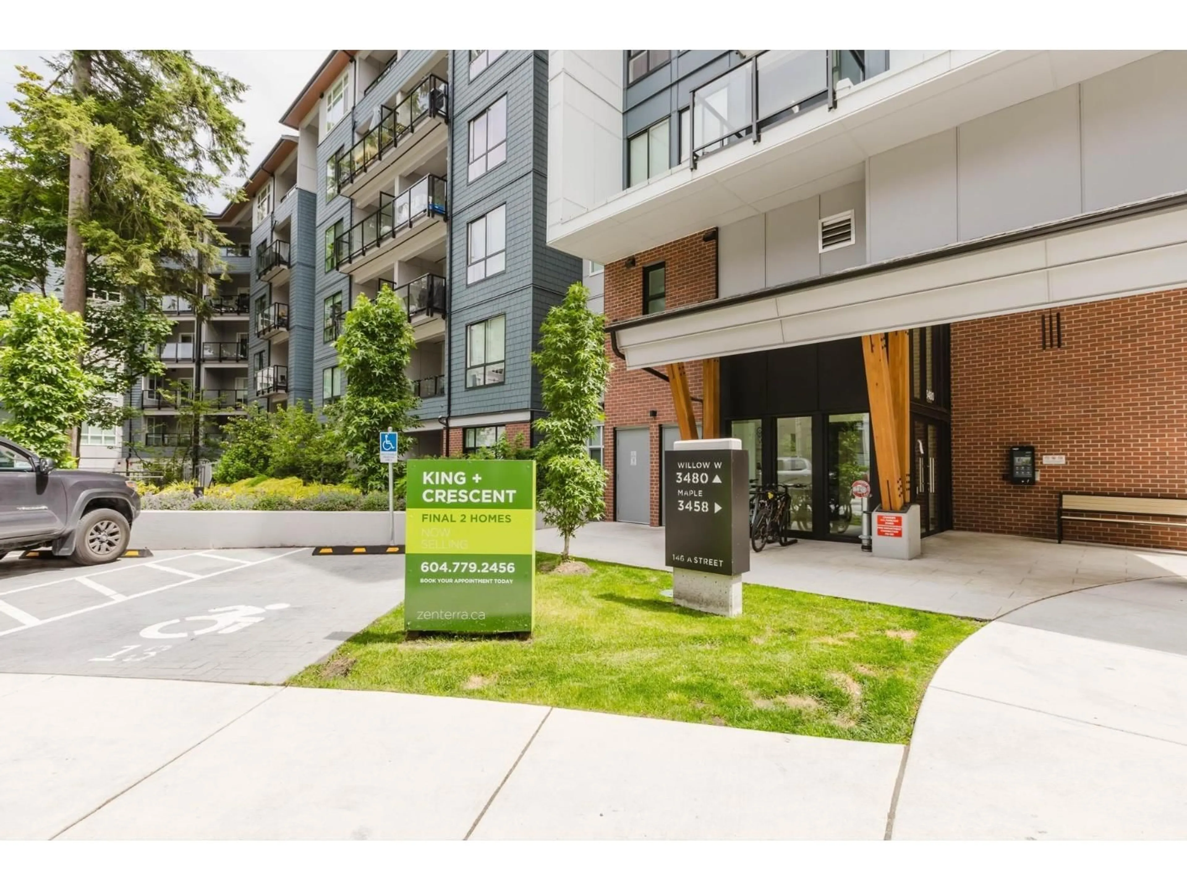 Unknown for 418 - 3480 146A STREET, Surrey British Columbia V4P0H6