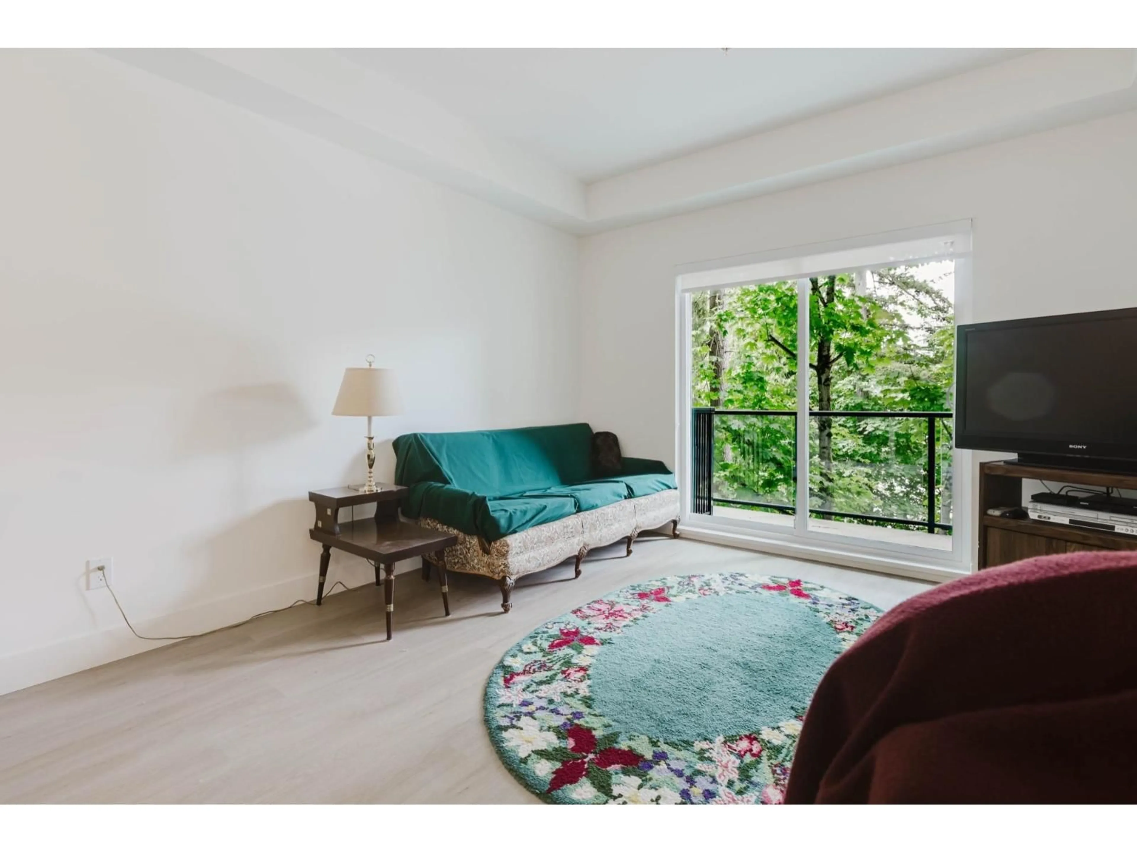 Living room with furniture, unknown for 418 - 3480 146A STREET, Surrey British Columbia V4P0H6