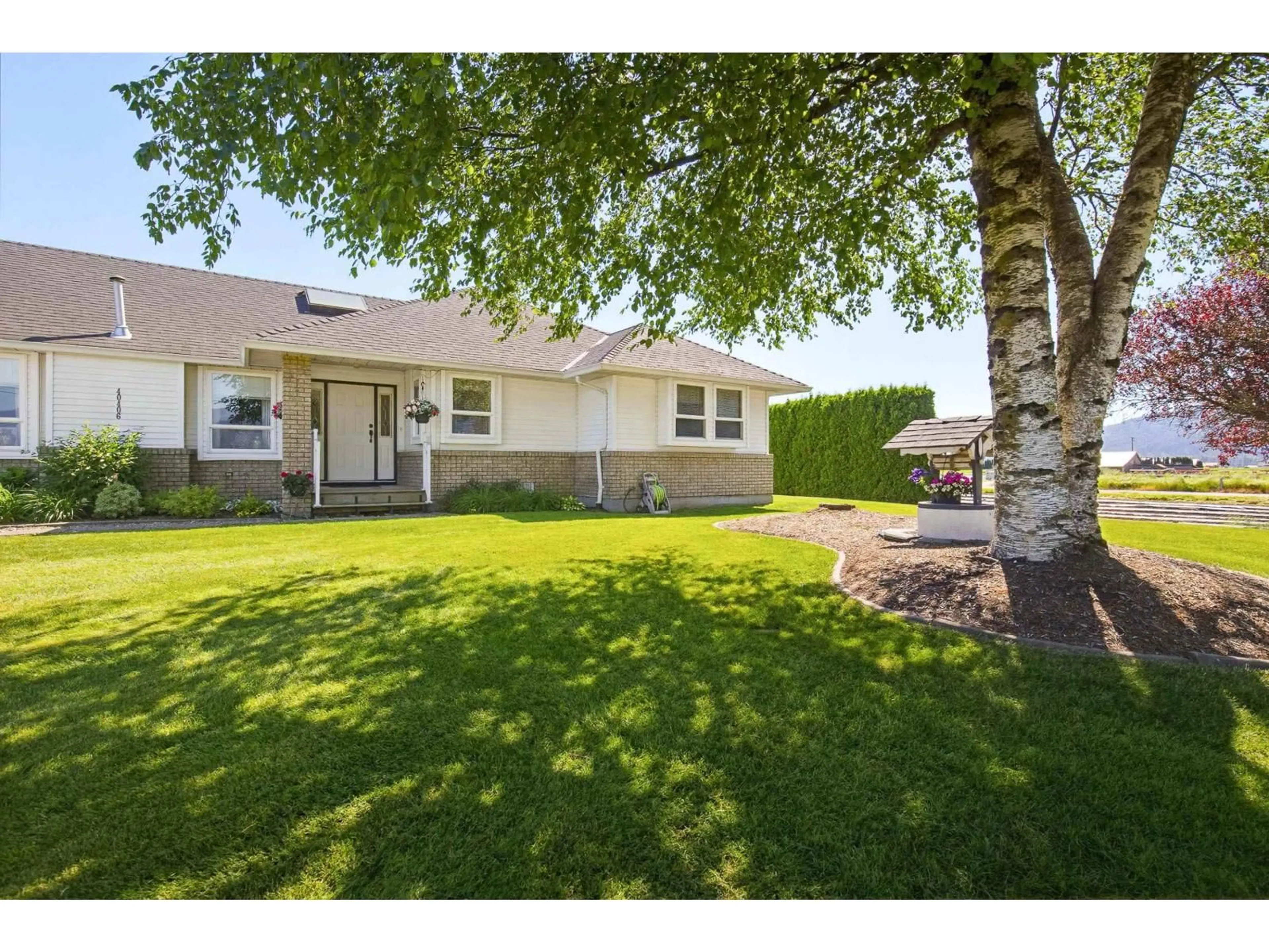 Unknown for 40406 NO. 3 ROAD, Abbotsford British Columbia V3G2R6