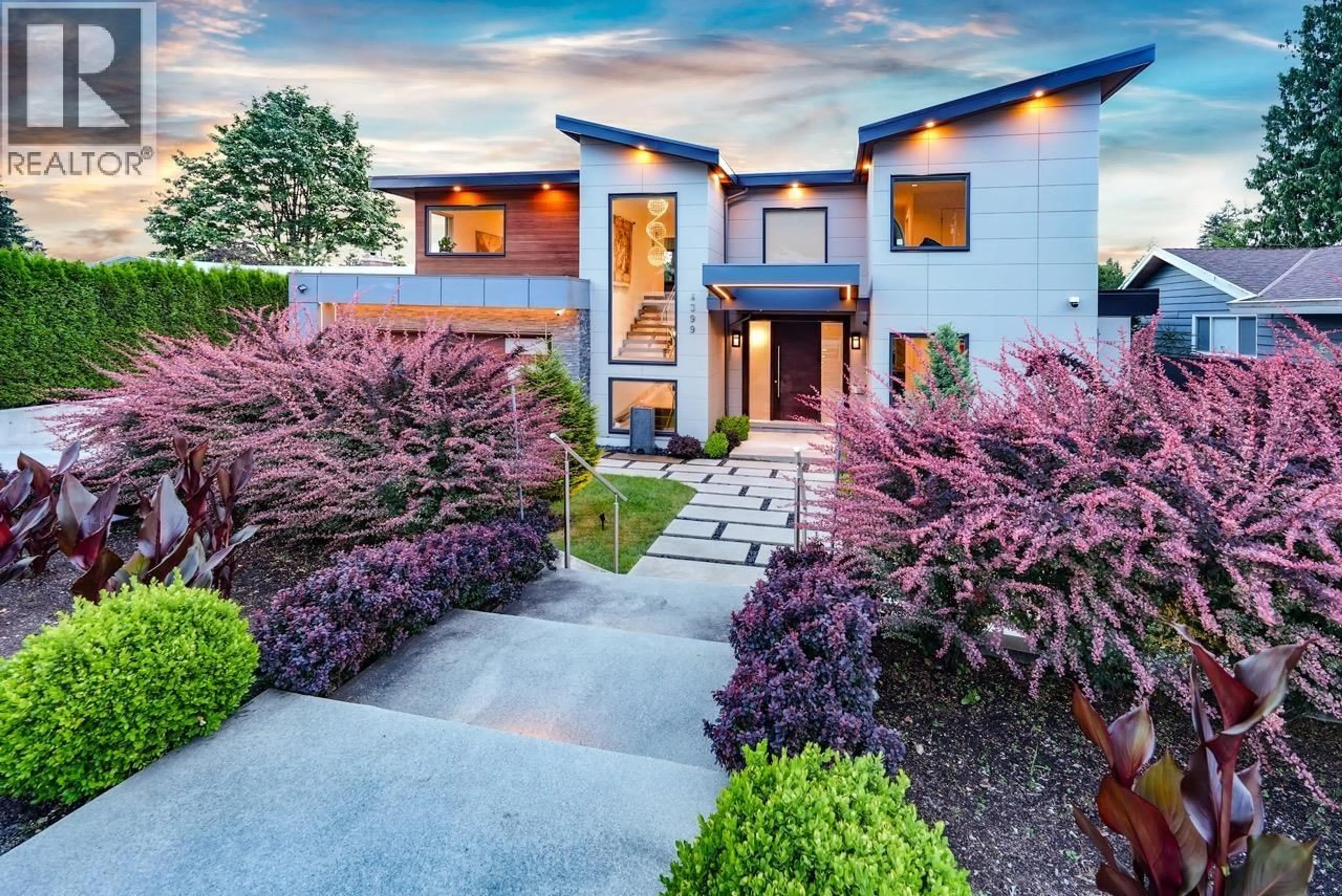 Home with brick exterior material, street for 4399 HIGHLAND BOULEVARD, North Vancouver British Columbia V7R2Z8