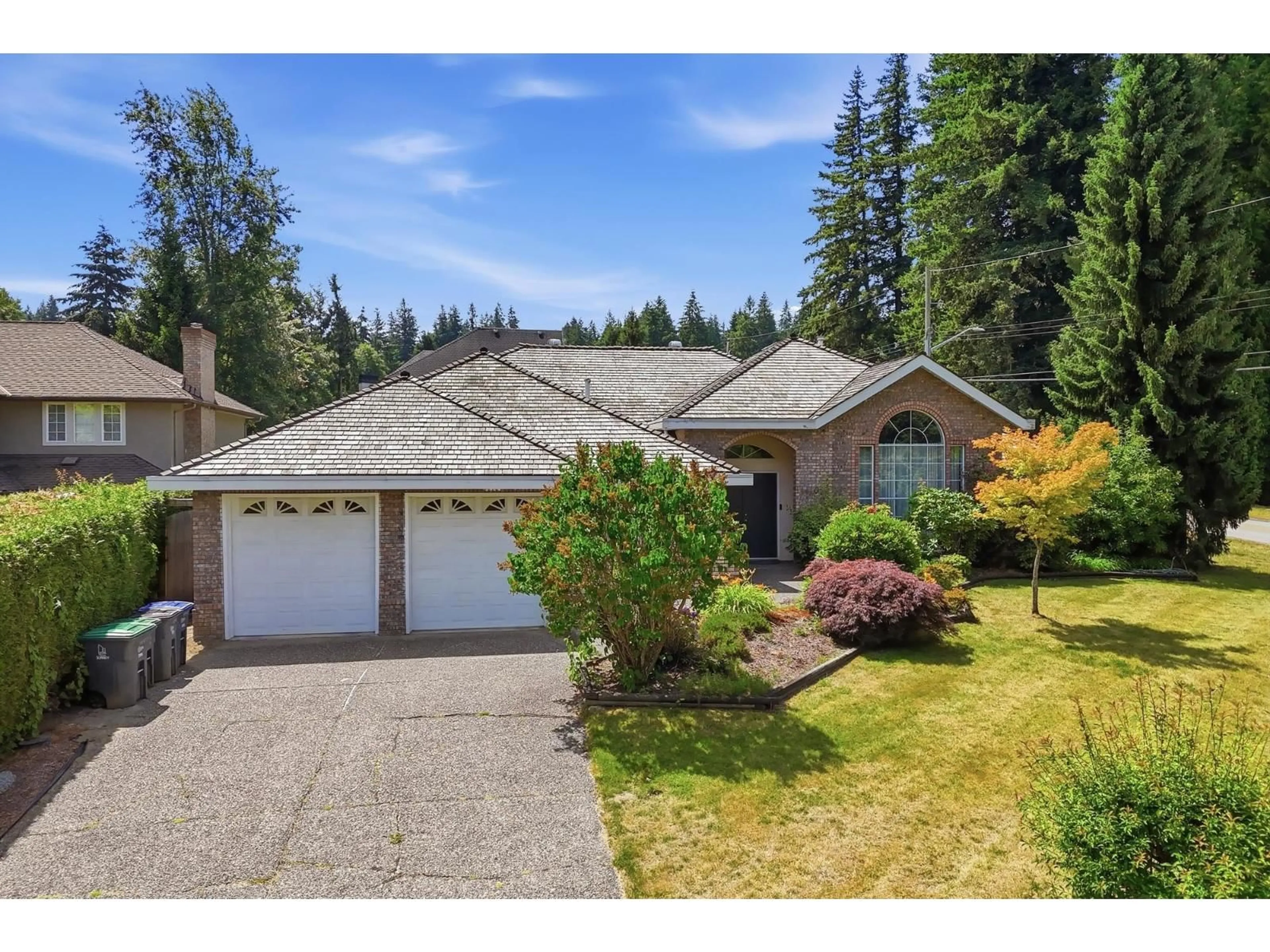A pic from outside/outdoor area/front of a property/back of a property/a pic from drone, unknown for 14410 30 AVENUE, Surrey British Columbia V4P1P9