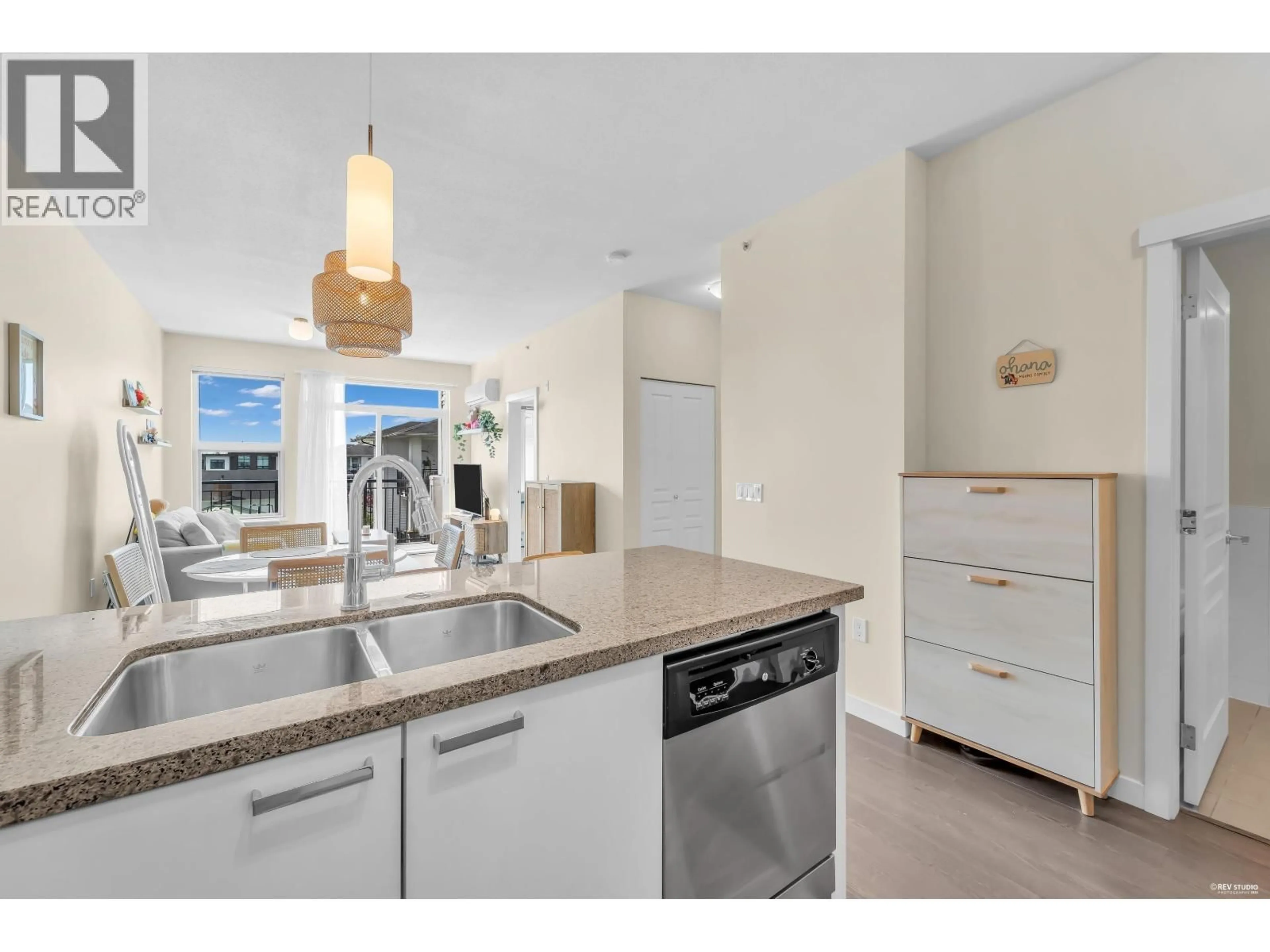Standard kitchen, unknown for 430 - 9388 MCKIM WAY, Richmond British Columbia V6X0J7