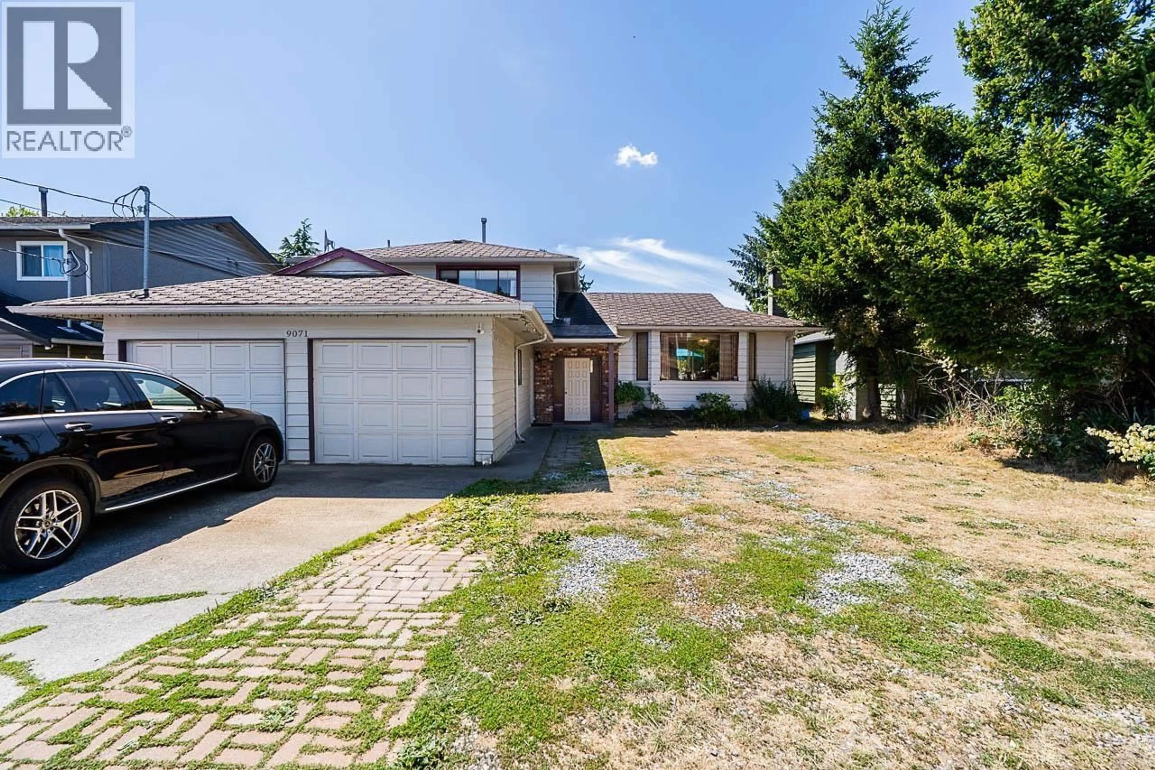 A pic from outside/outdoor area/front of a property/back of a property/a pic from drone, street for 9071 NO. 4 ROAD, Richmond British Columbia V7A2Y8