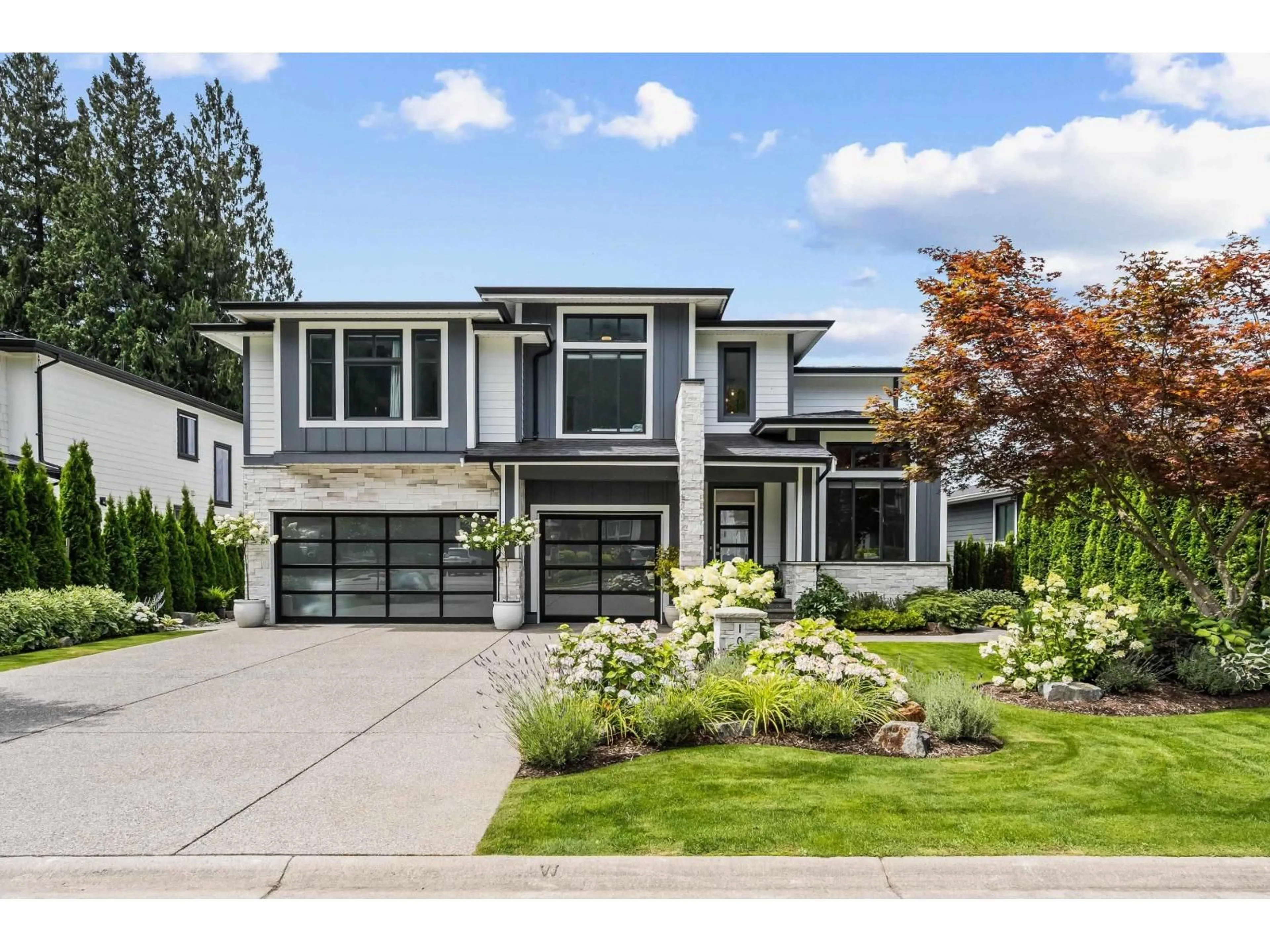 Home with vinyl exterior material, street for 10031 MAGNOLIA PLACE, Rosedale British Columbia V0X1X1