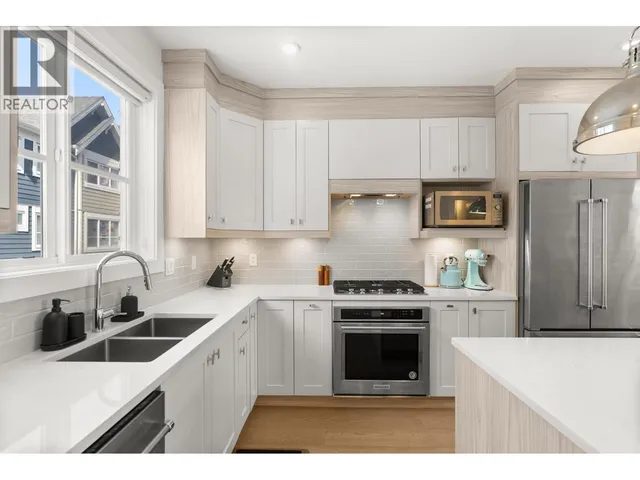 10 - 5377 8A AVENUE, Delta 5