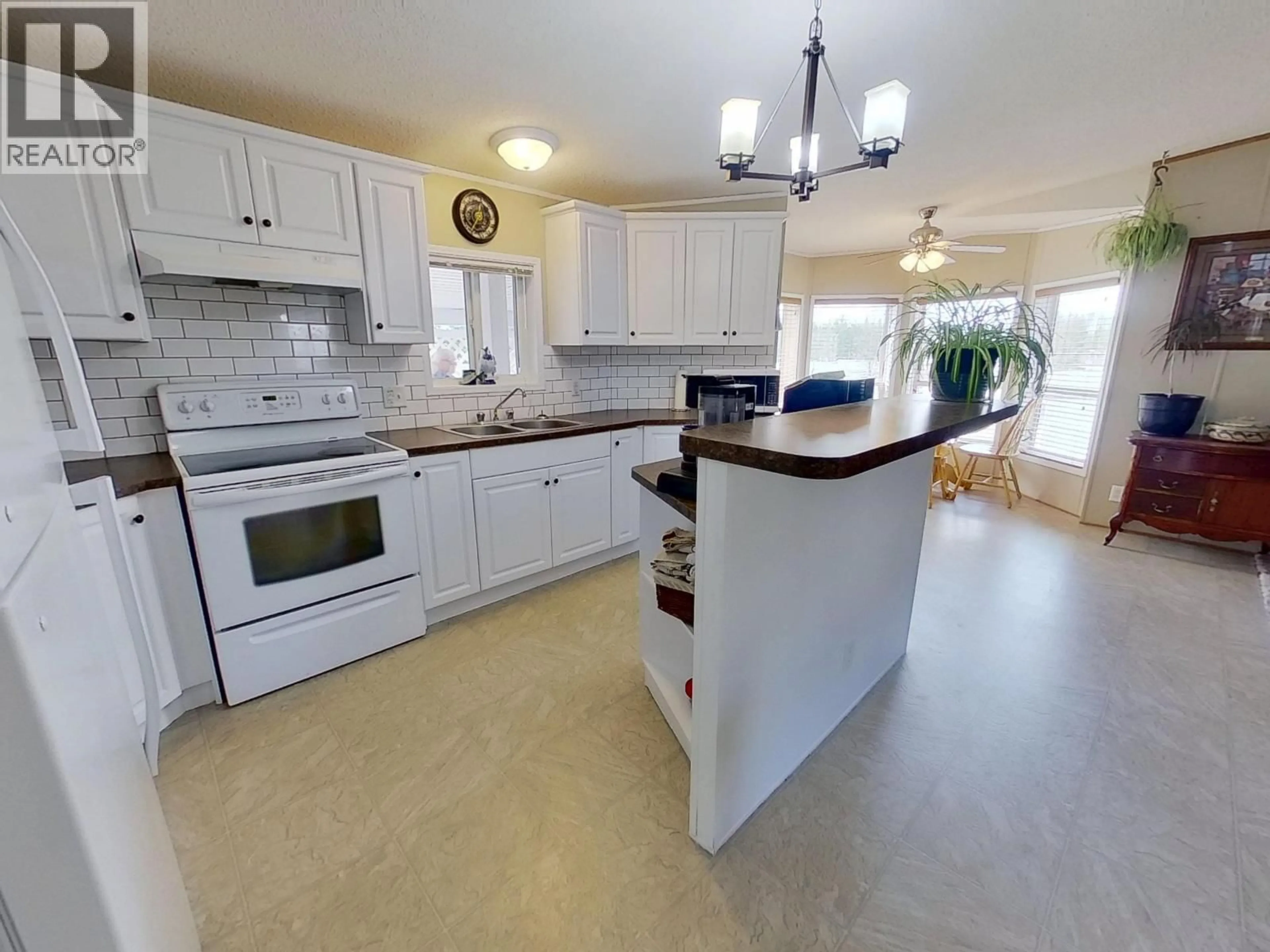 Open concept kitchen, ceramic/tile floor for 21 - 370 WESTLAND ROAD, Quesnel British Columbia V2J6A7