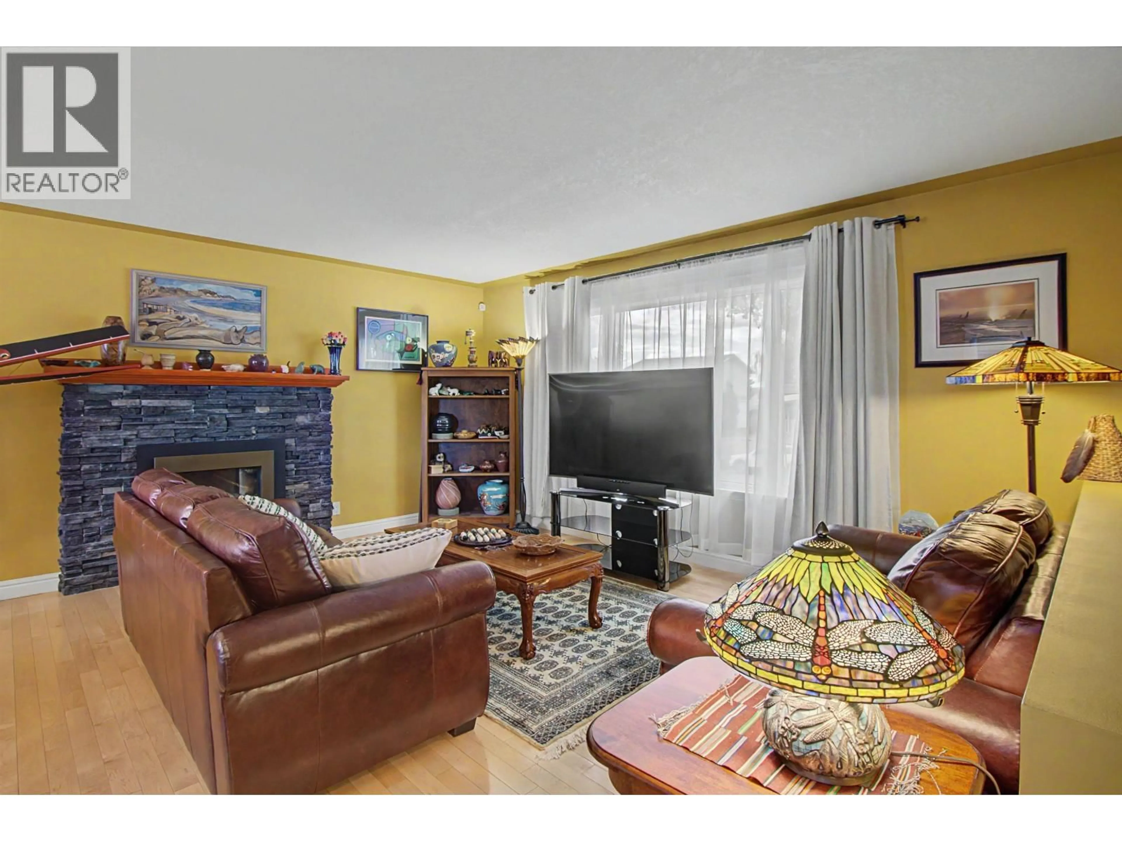 Living room with furniture, unknown for 1257 ALEZA CRESCENT, Prince George British Columbia V2M4E5