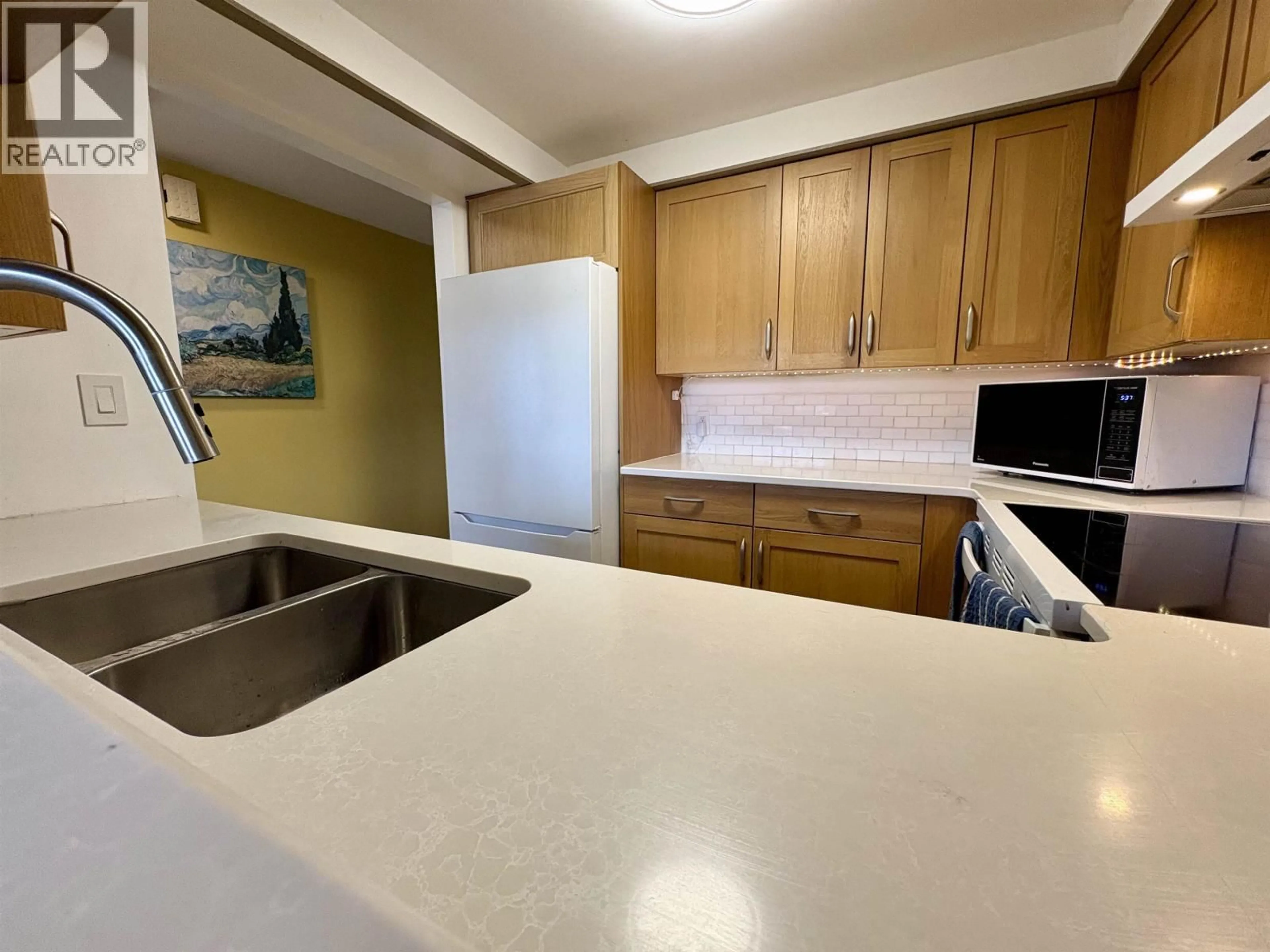 Standard kitchen, unknown for 2 - 6360 LYNAS LANE, Richmond British Columbia V7C5C9