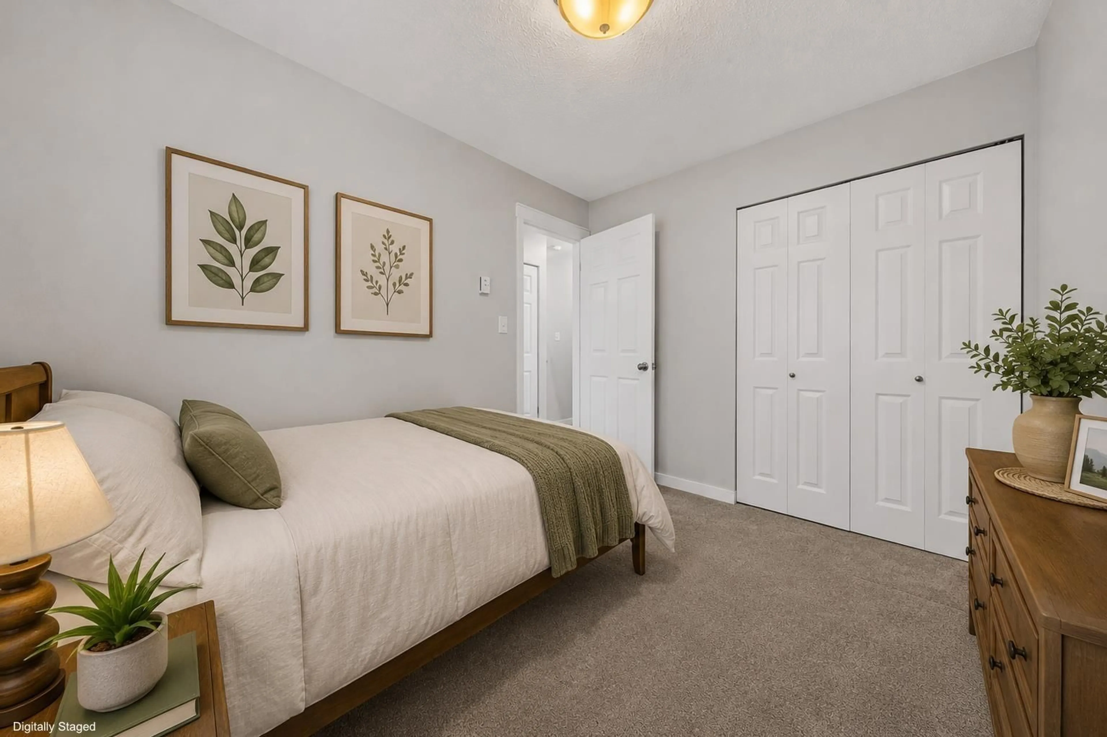 Bedroom with bed, carpet floor for 5 - 9280 CORBOULD STREET, Chilliwack British Columbia V2P4A5