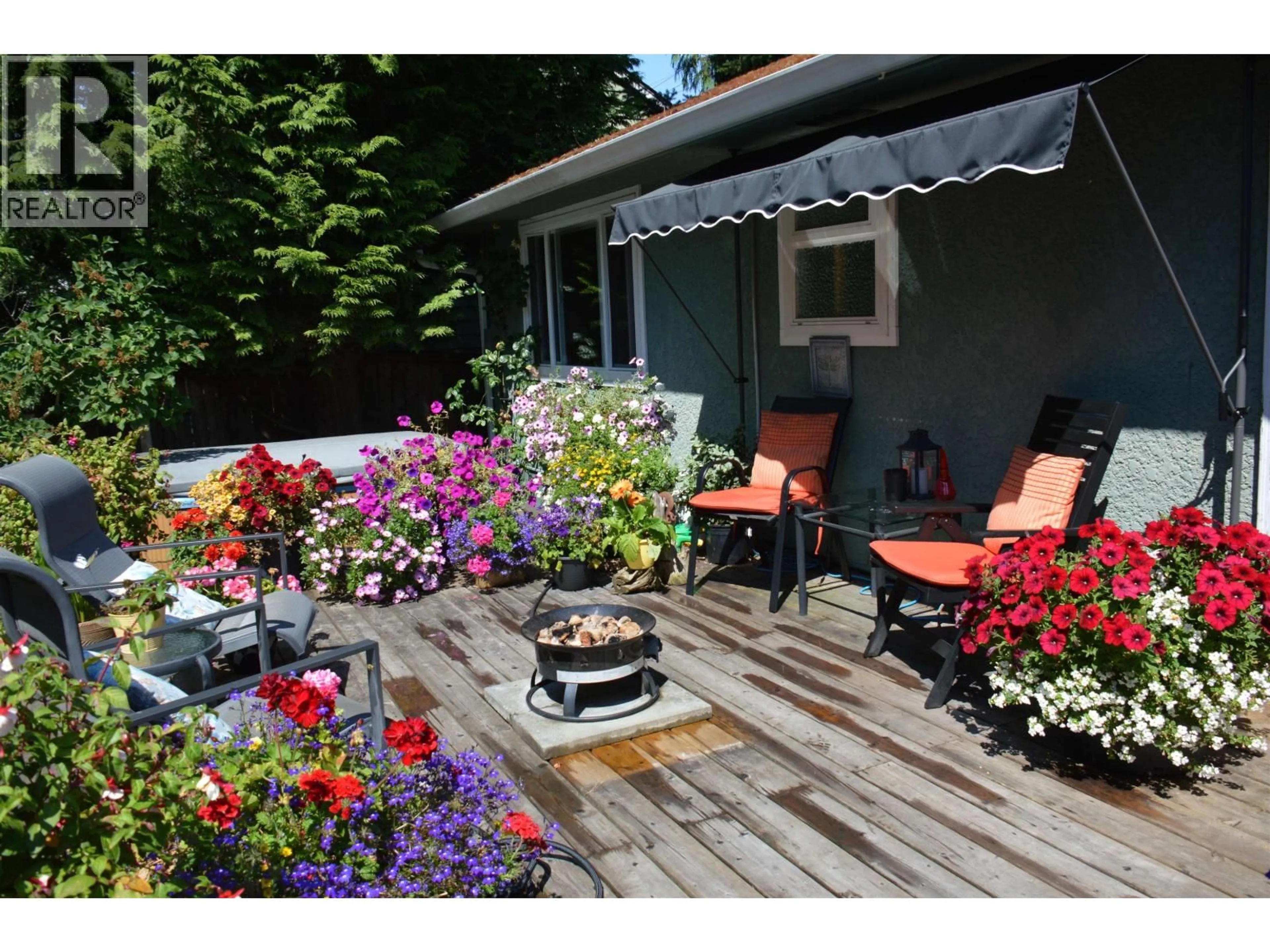 Patio, street for 5280 1 AVENUE, Delta British Columbia V4M1B7