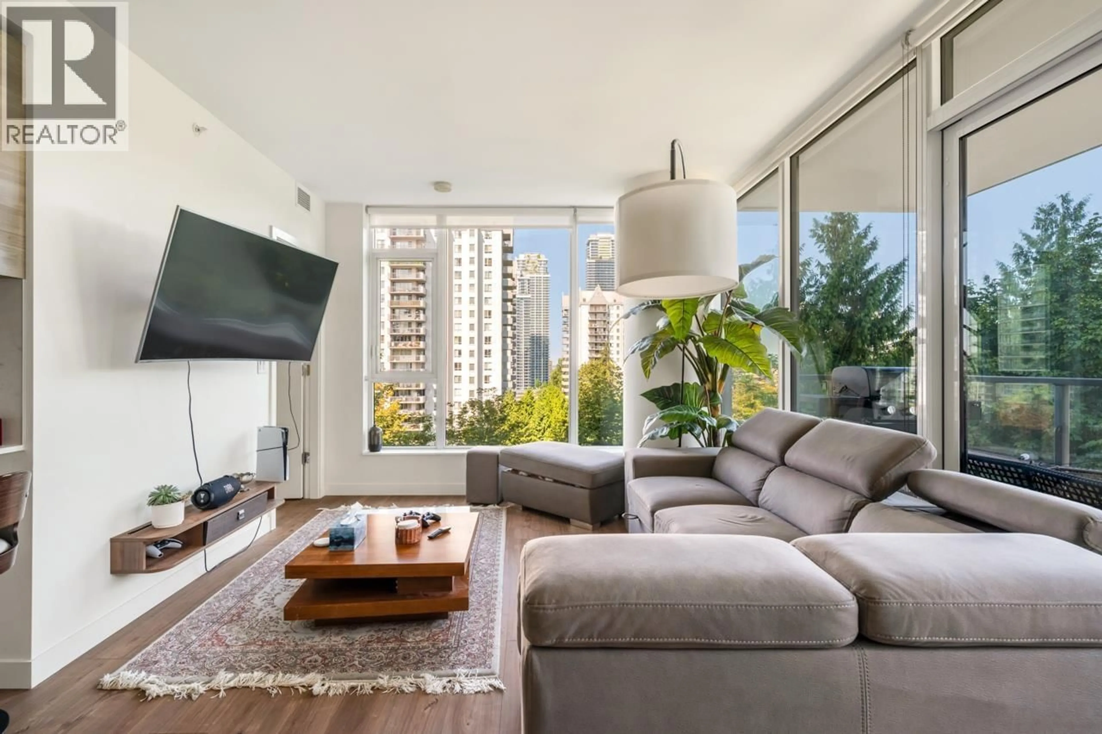 Living room with furniture, unknown for 701 - 585 AUSTIN AVENUE, Coquitlam British Columbia V3K0G6