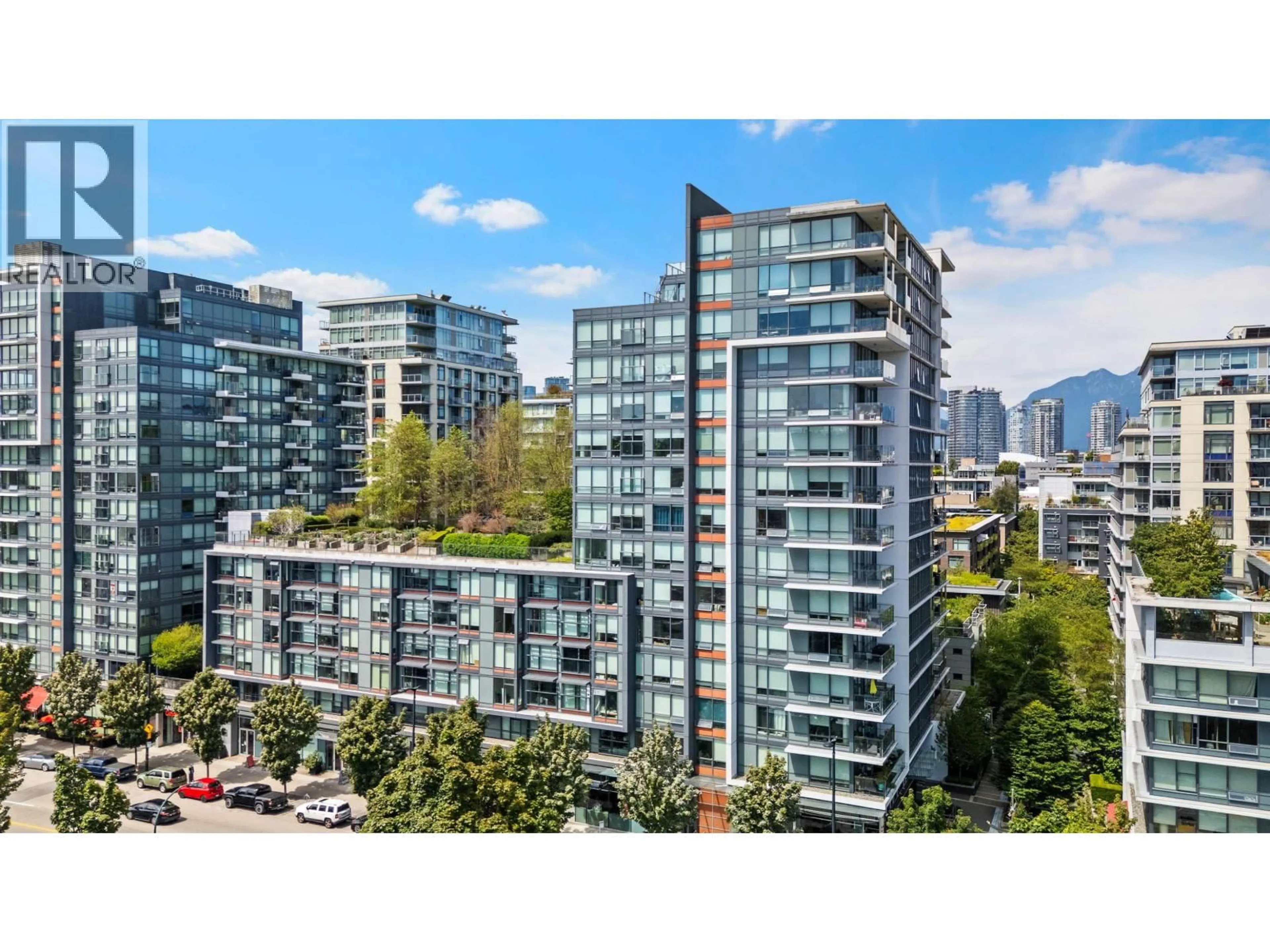 A pic from outside/outdoor area/front of a property/back of a property/a pic from drone, city buildings view from balcony for 523 - 159 2ND AVENUE, Vancouver British Columbia V5Y0L8