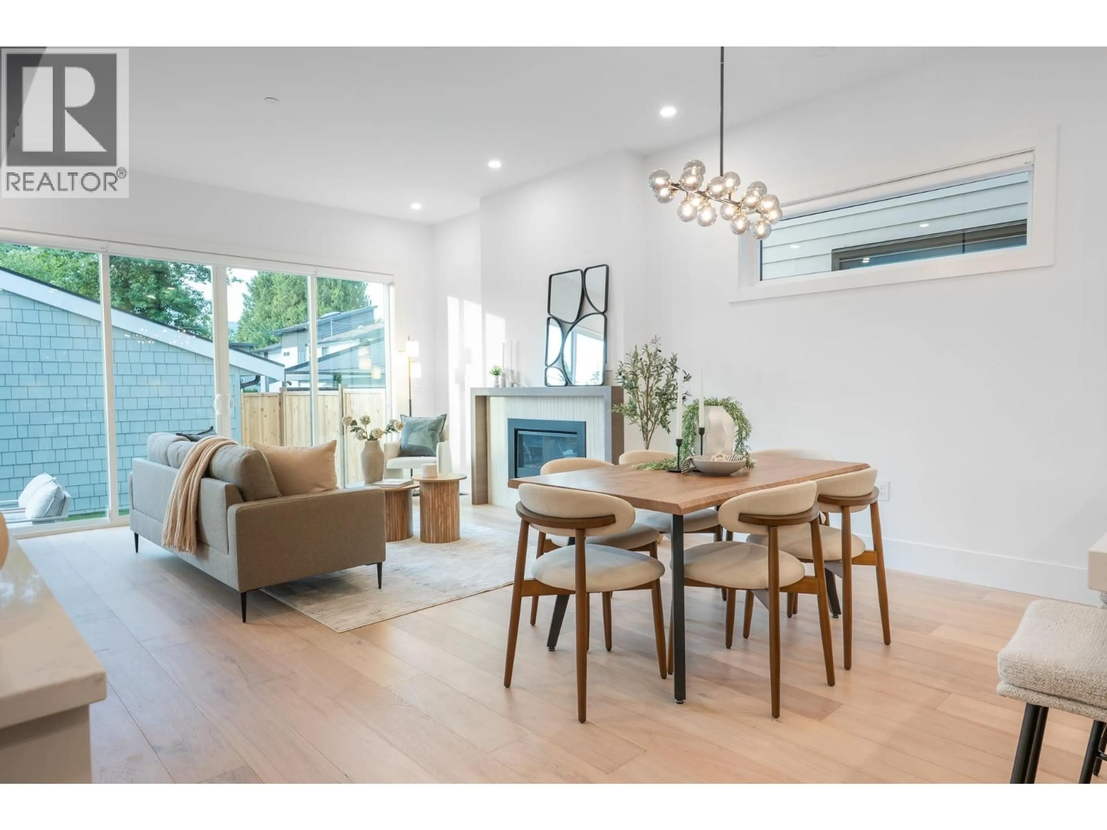Unknown for 101 - 2259 LOBB AVENUE, Port Coquitlam British Columbia V3C1M5