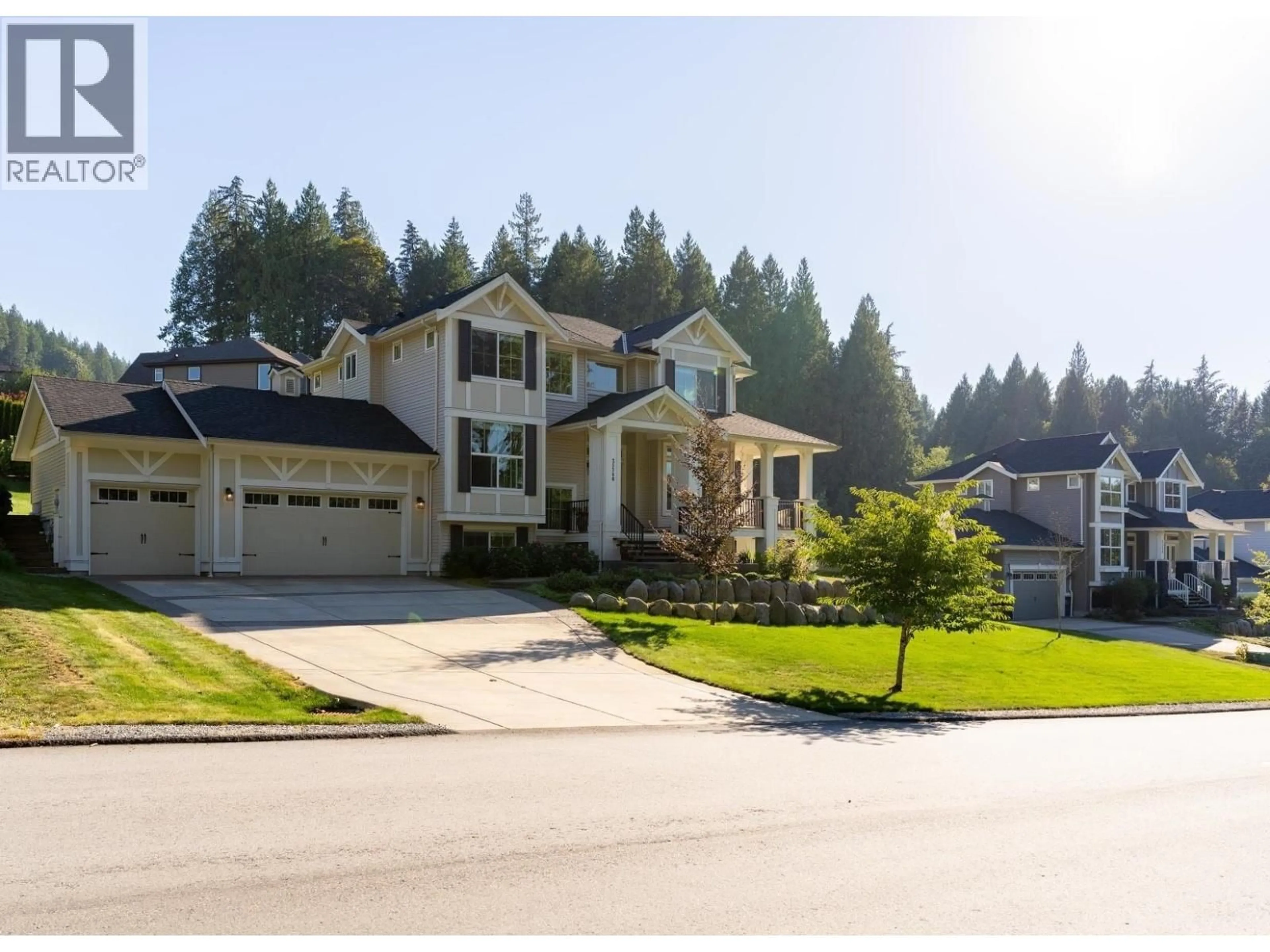 Home with vinyl exterior material, street for 25340 BOSONWORTH AVENUE, Maple Ridge British Columbia V2W1G9