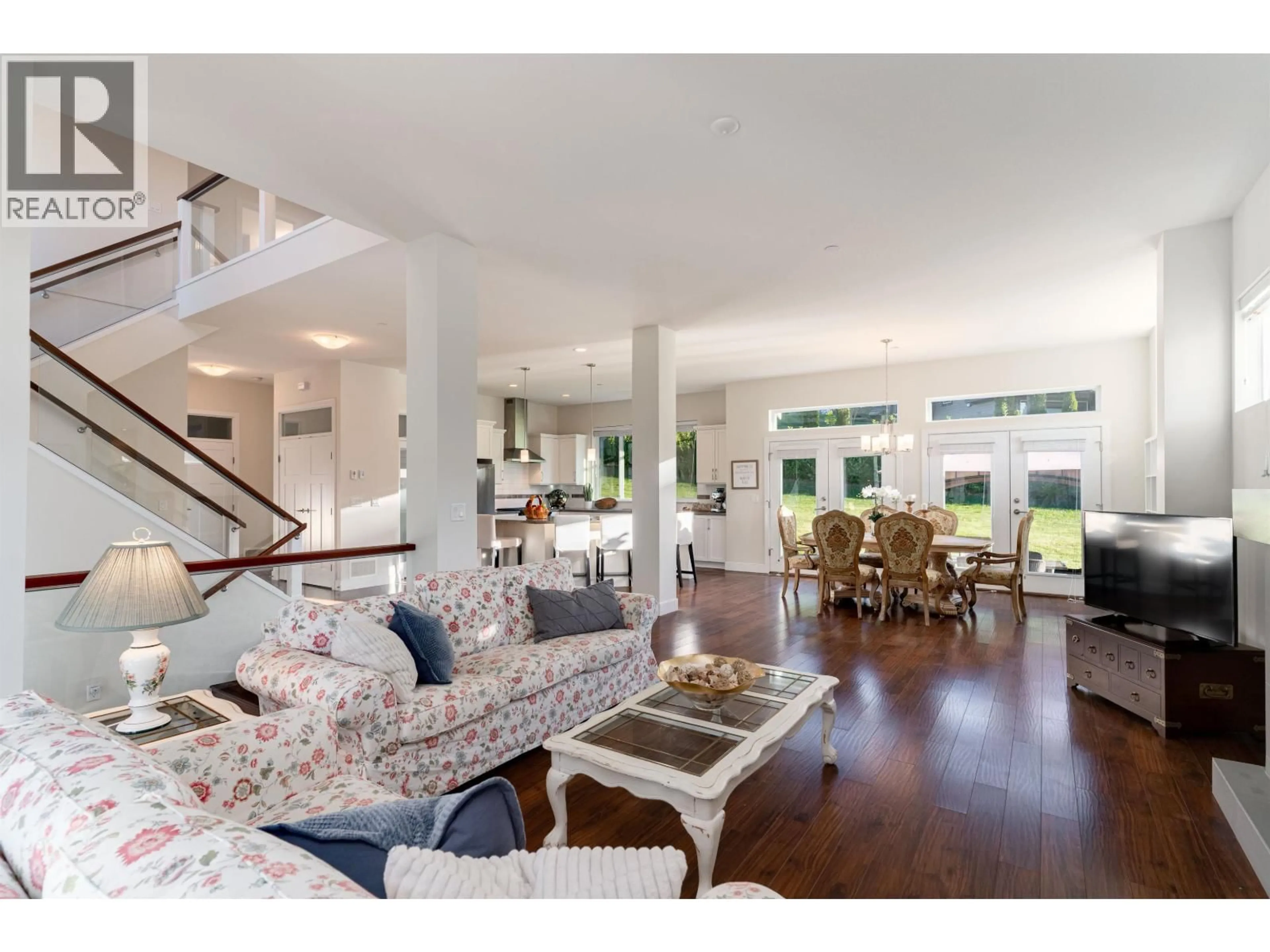 Living room with furniture, unknown for 25340 BOSONWORTH AVENUE, Maple Ridge British Columbia V2W1G9