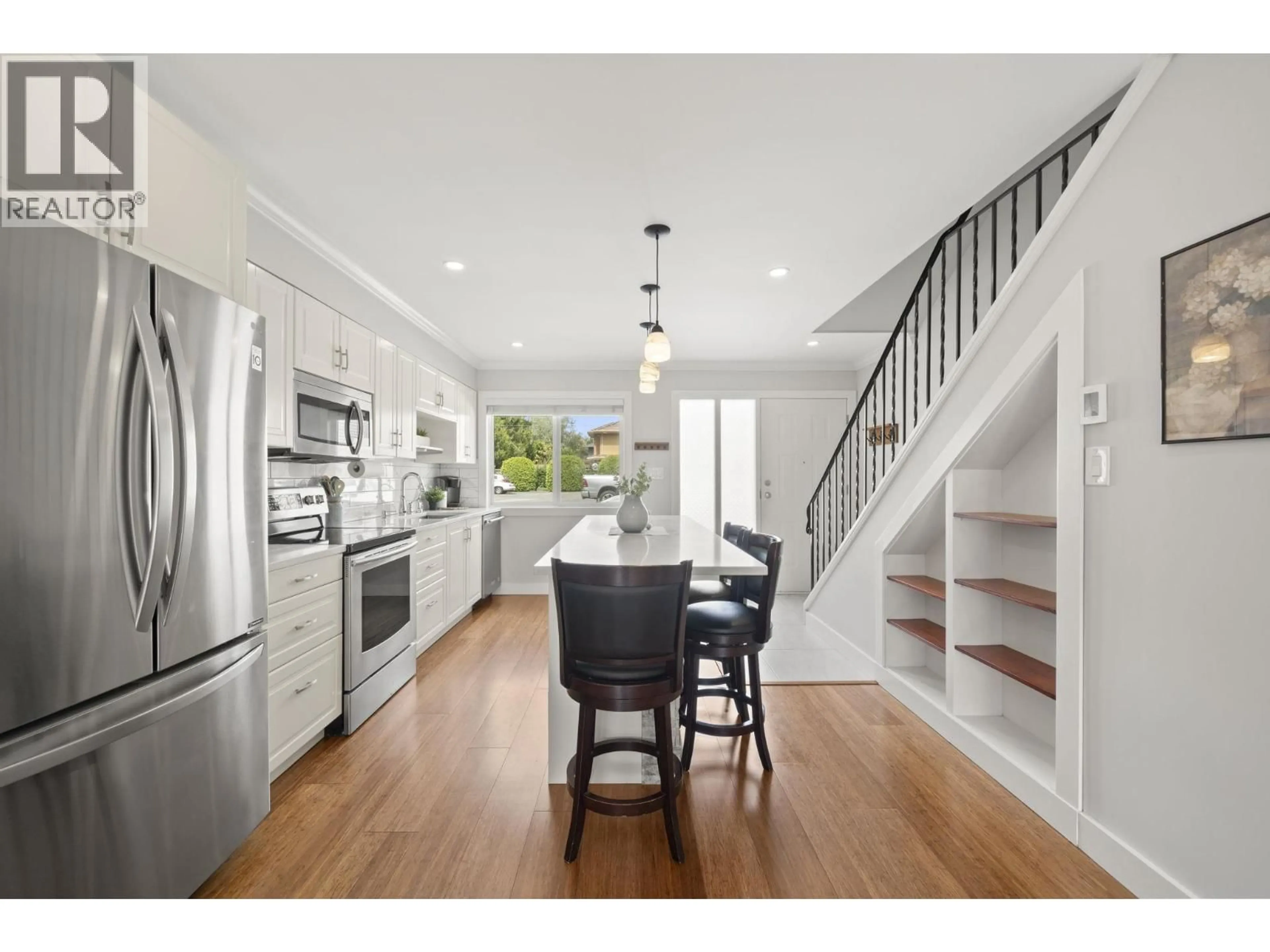 Open concept kitchen, unknown for 38 - 4955 57 STREET, Delta British Columbia V4K3E7