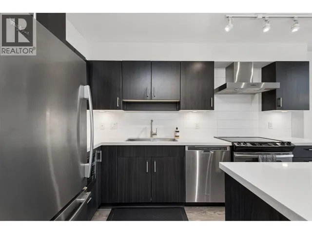 605 - 500 ROYAL AVENUE, New Westminster 3