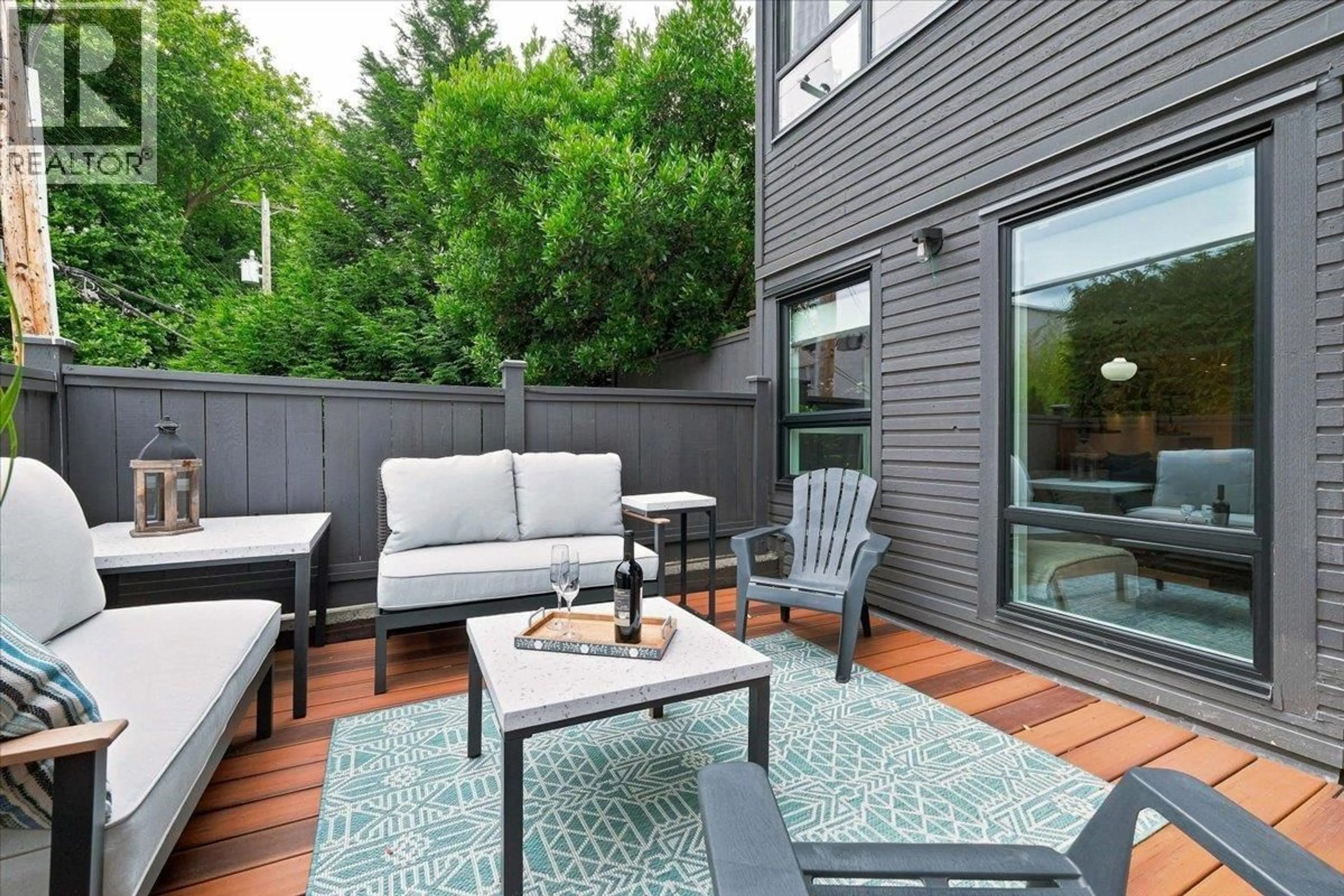 Patio, street for 107 - 2455 YORK AVENUE, Vancouver British Columbia V6K1C9