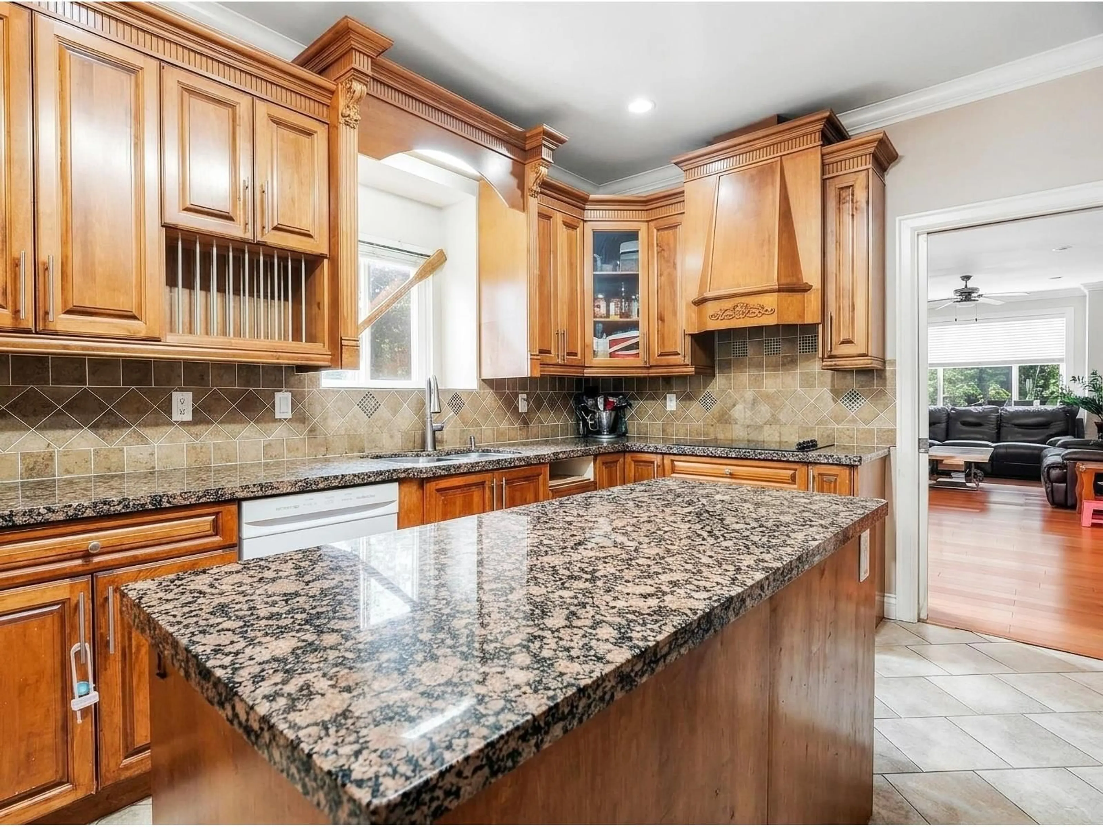 Open concept kitchen, ceramic/tile floor for 14065 100 AVENUE, Surrey British Columbia V3T1J7