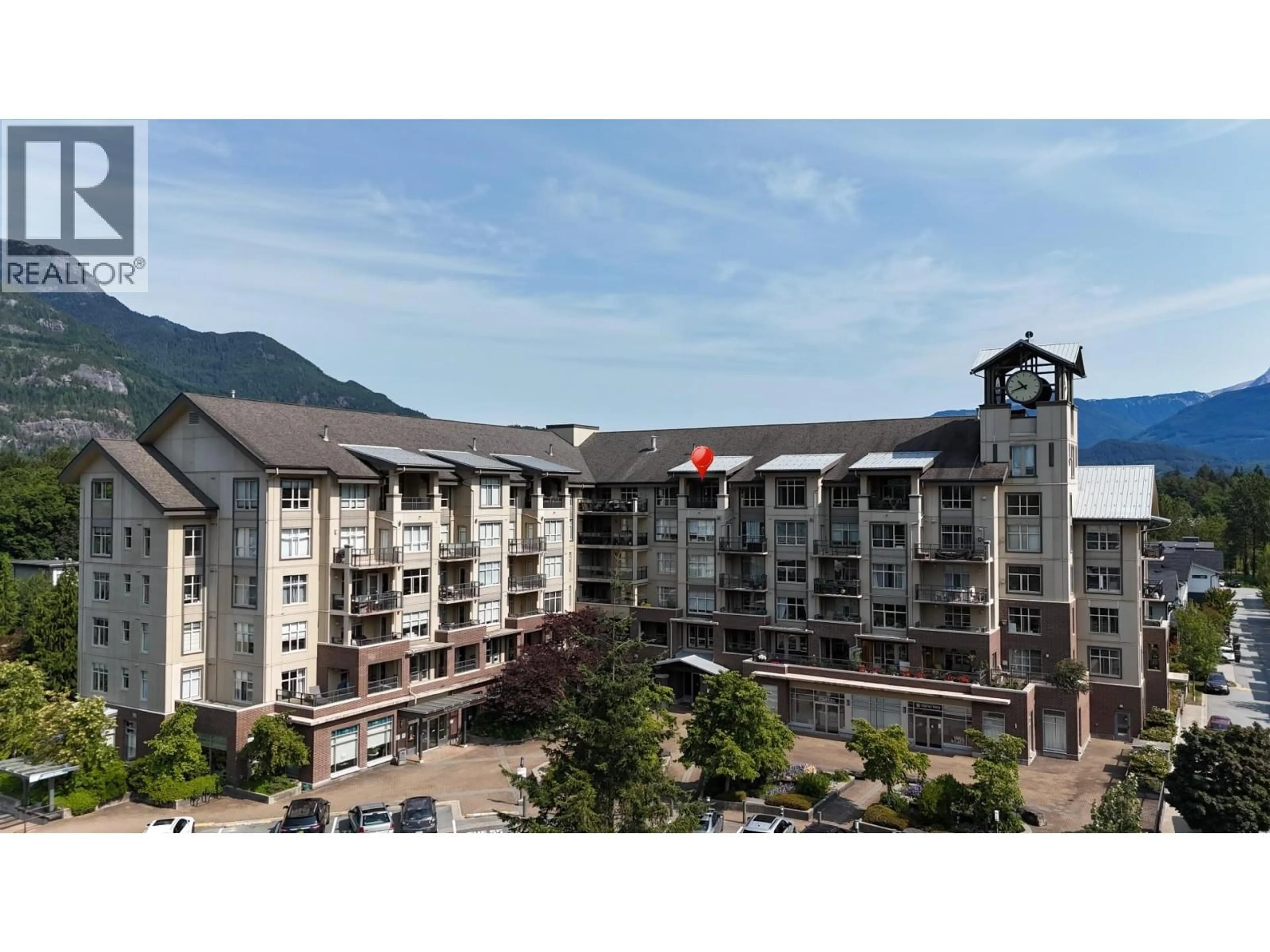 A pic from outside/outdoor area/front of a property/back of a property/a pic from drone, mountain view for 608 - 1211 VILLAGE GREEN WAY, Squamish British Columbia V8B0R7