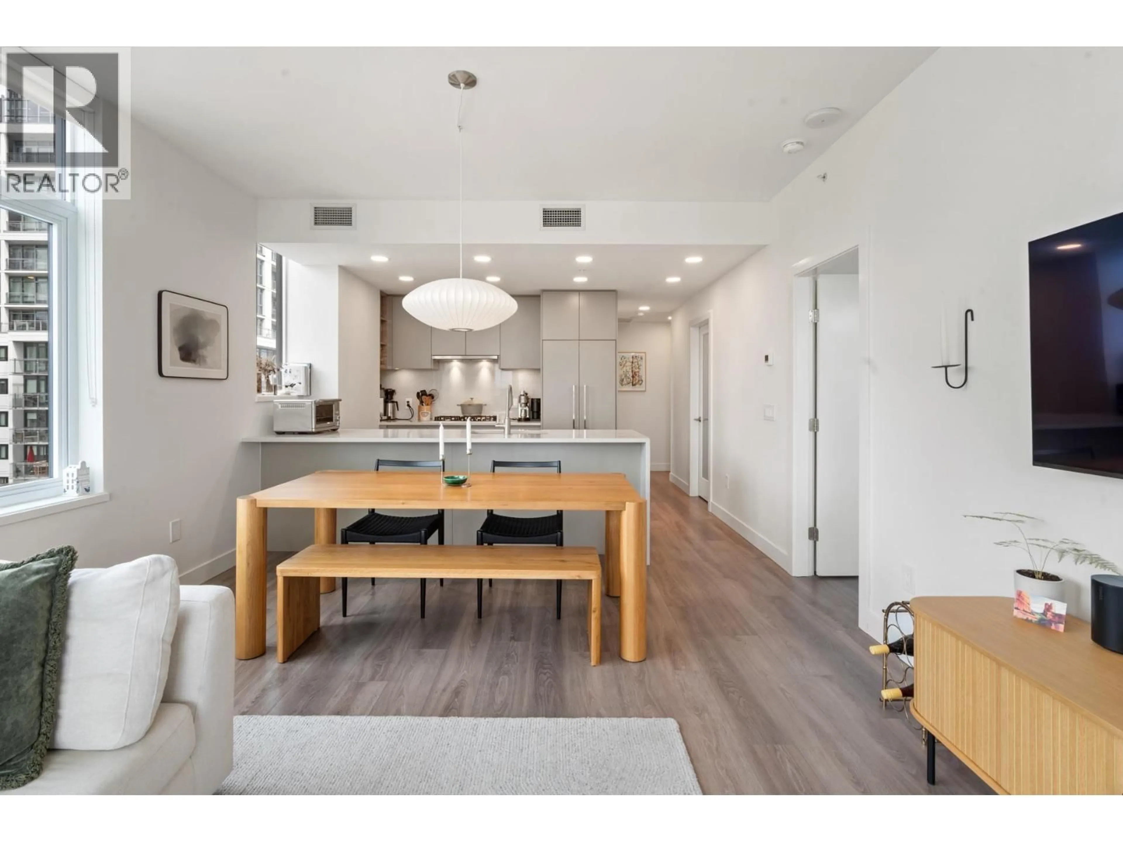 Open concept kitchen, wood/laminate floor for 1507 - 4433 ALASKA STREET, Burnaby British Columbia V5C5T3