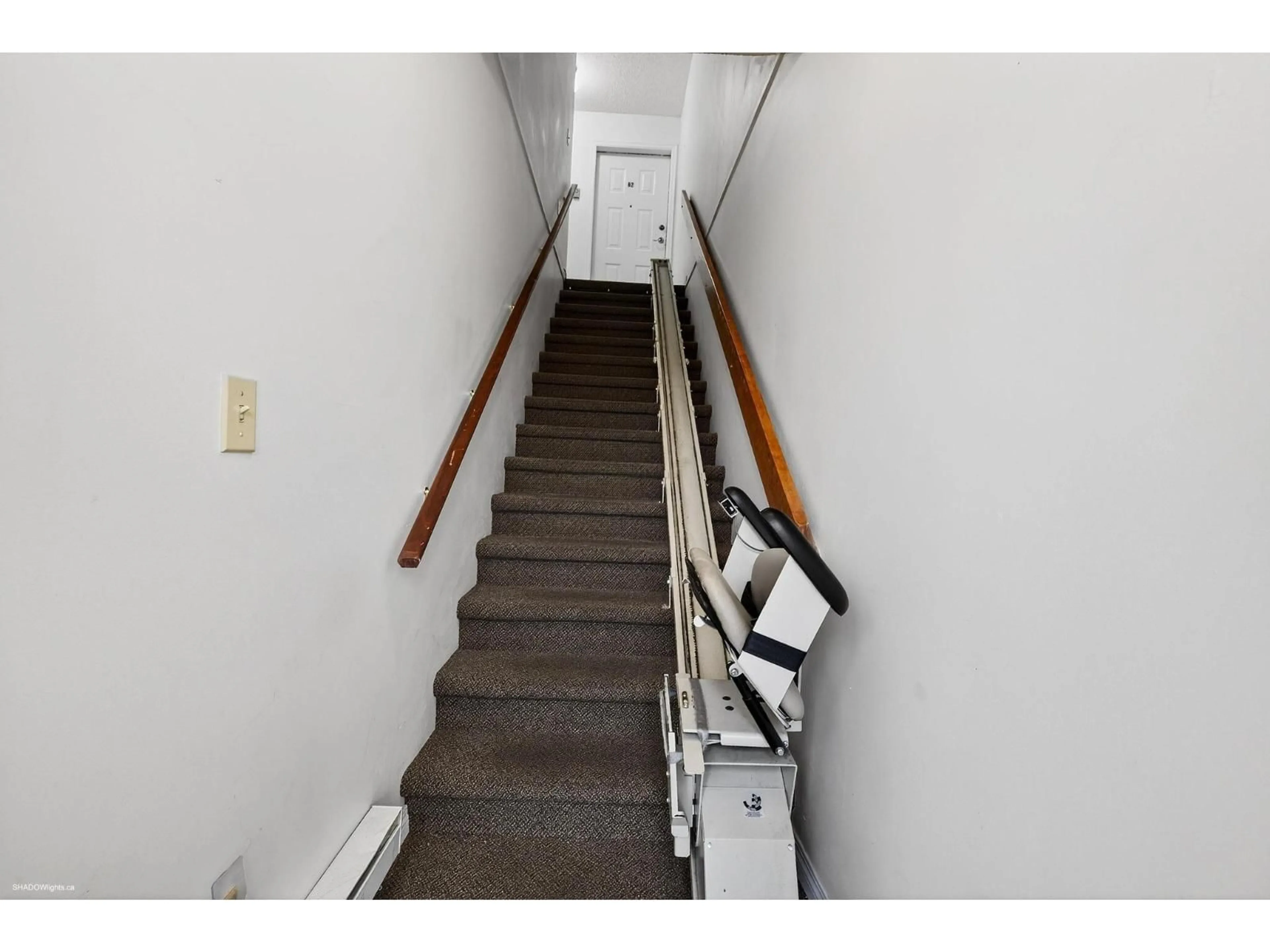 Stairs for 61 - 32959 GEORGE FERGUSON WAY, Abbotsford British Columbia V2S7W9