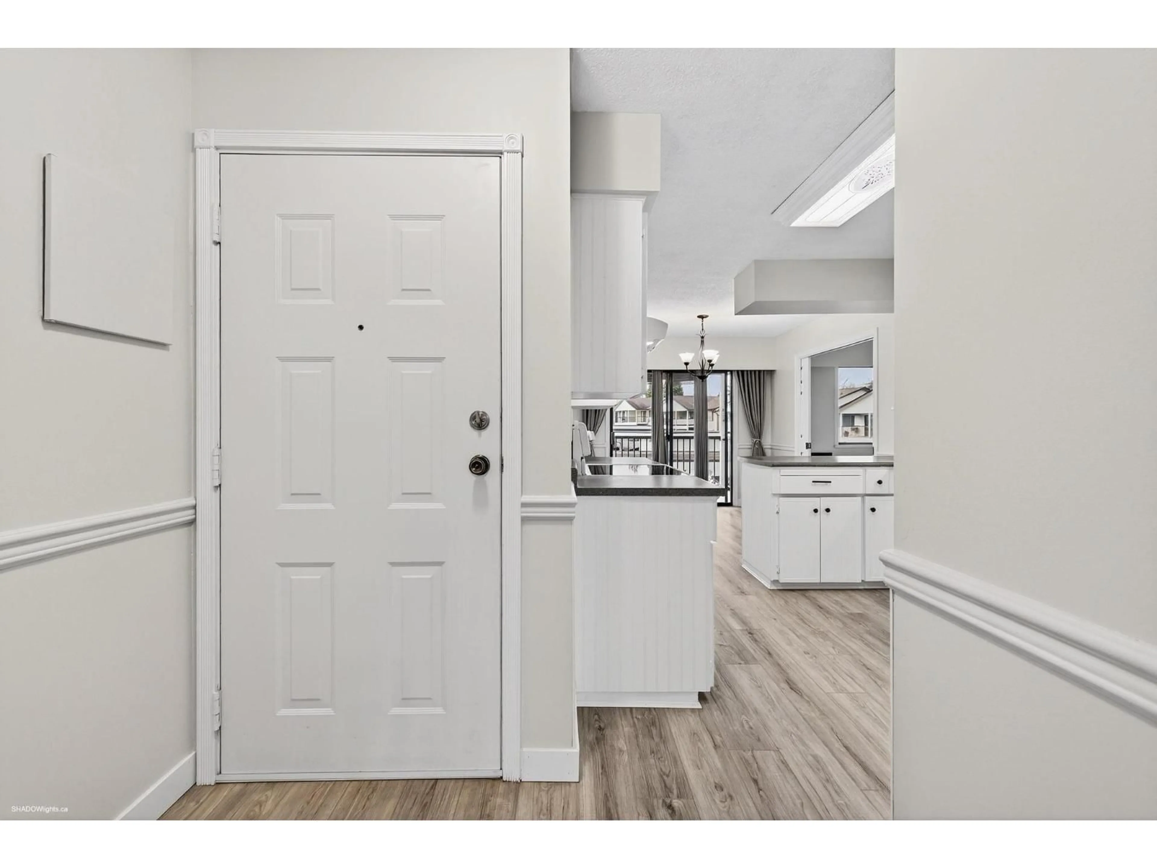 Indoor entryway for 61 - 32959 GEORGE FERGUSON WAY, Abbotsford British Columbia V2S7W9