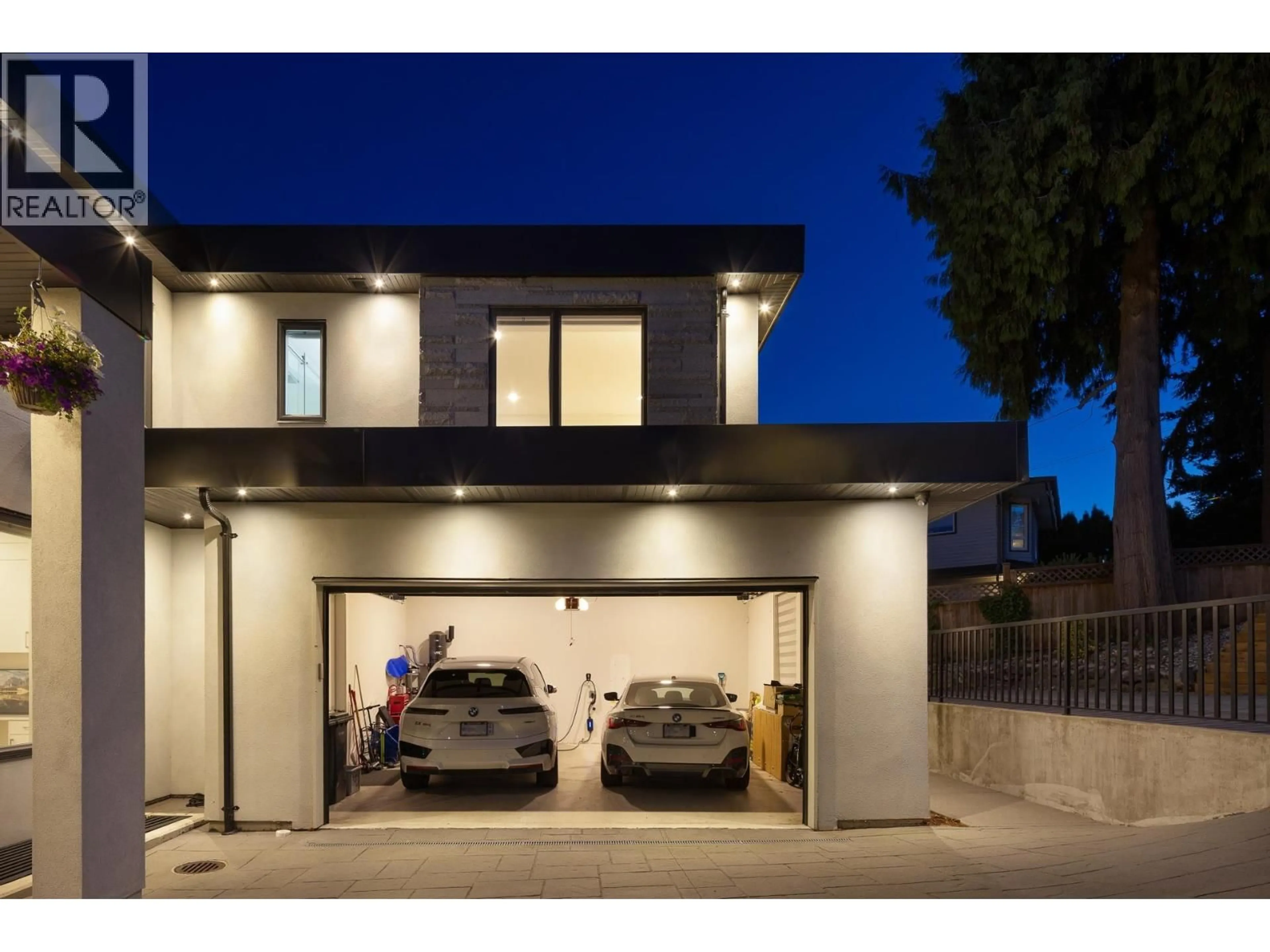Indoor garage for 2230 DAWES HILL ROAD, Coquitlam British Columbia V3K1N3
