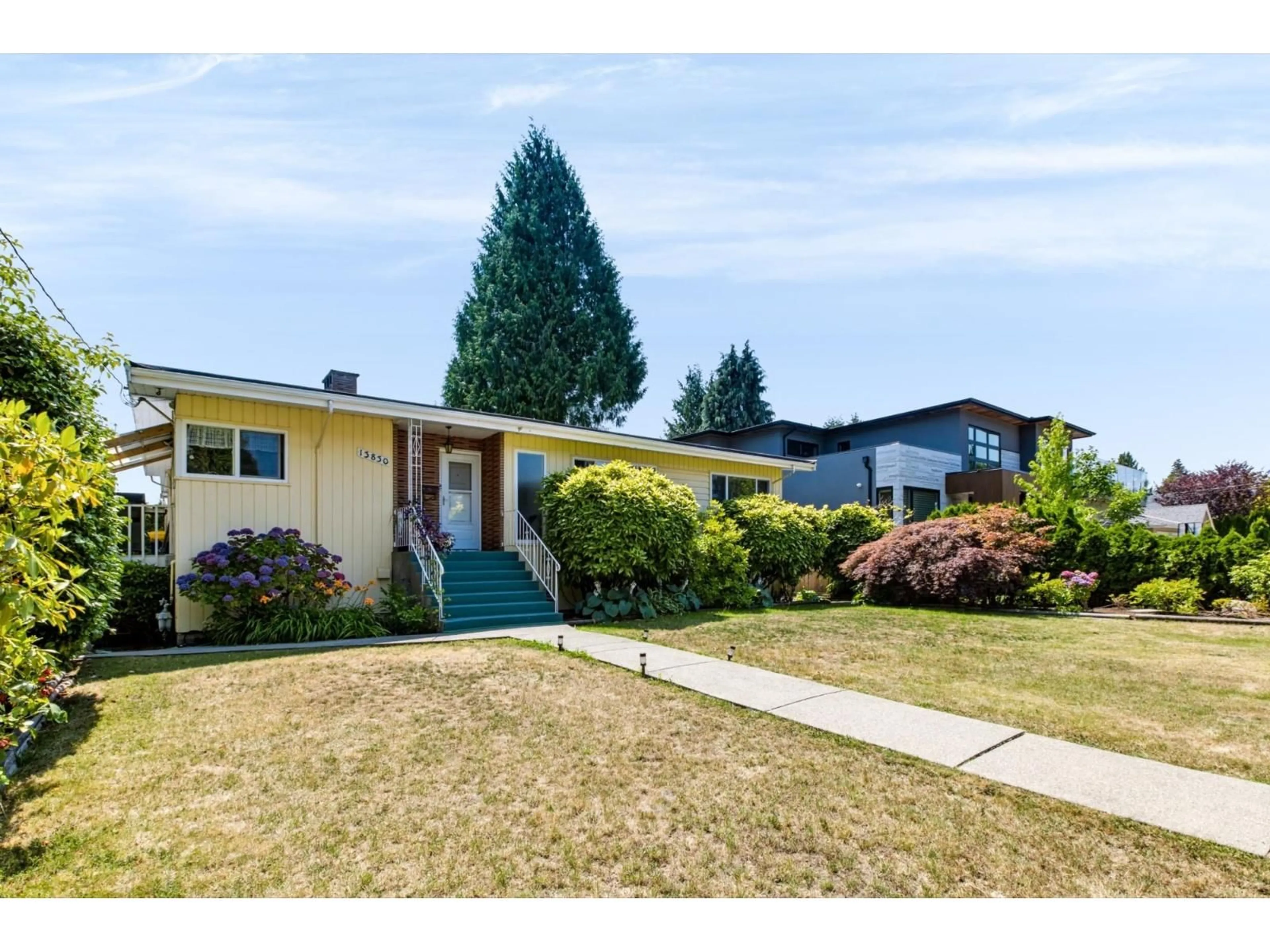 Home with vinyl exterior material, street for 13830 BLACKBURN AVENUE, White Rock British Columbia V4B2Y8