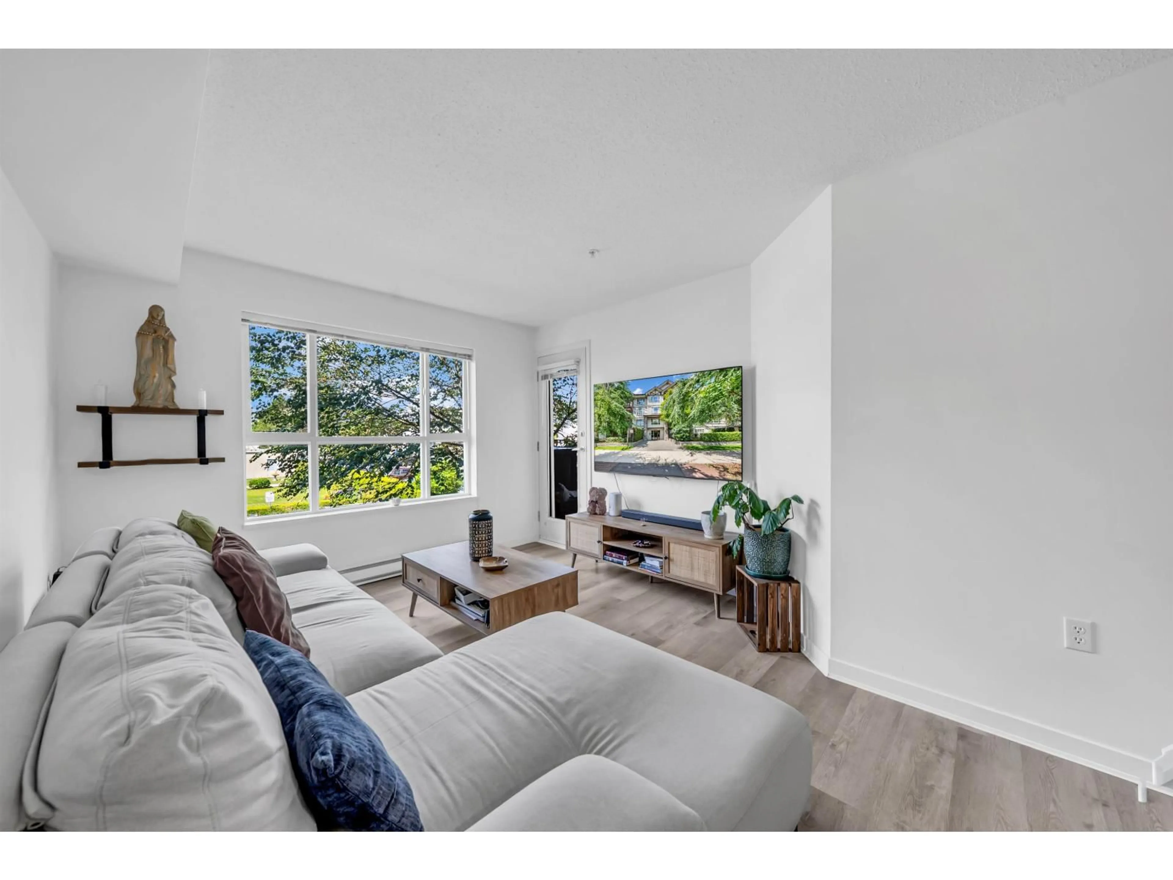 Living room with furniture, unknown for 209 - 5465 203 STREET, Langley British Columbia V3A9L8